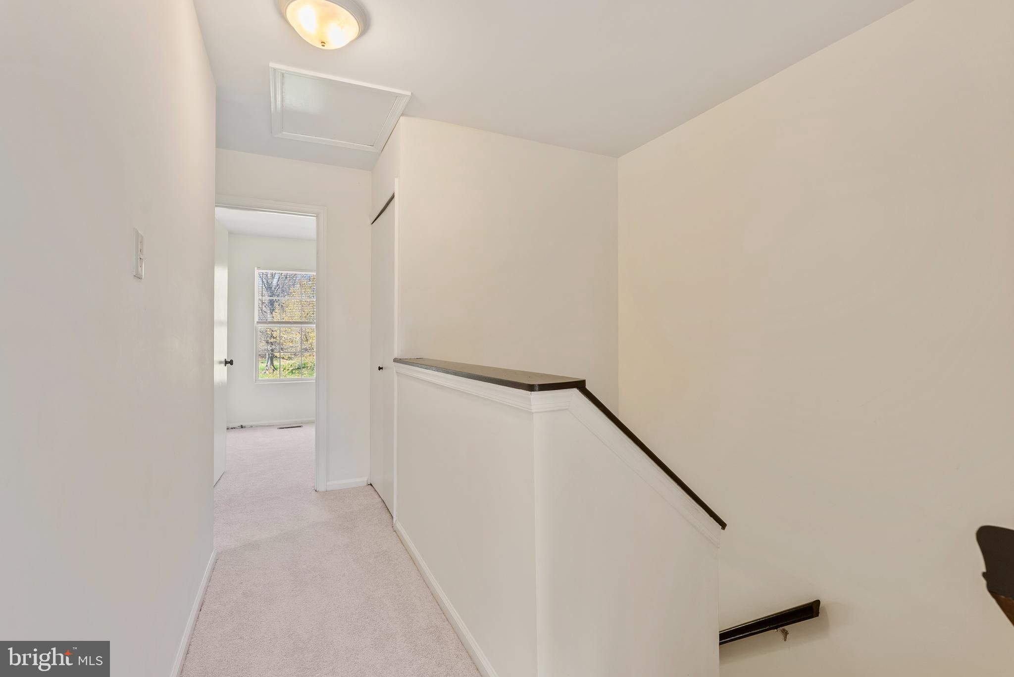 CONSTANT FRIENDSHIP - Residential