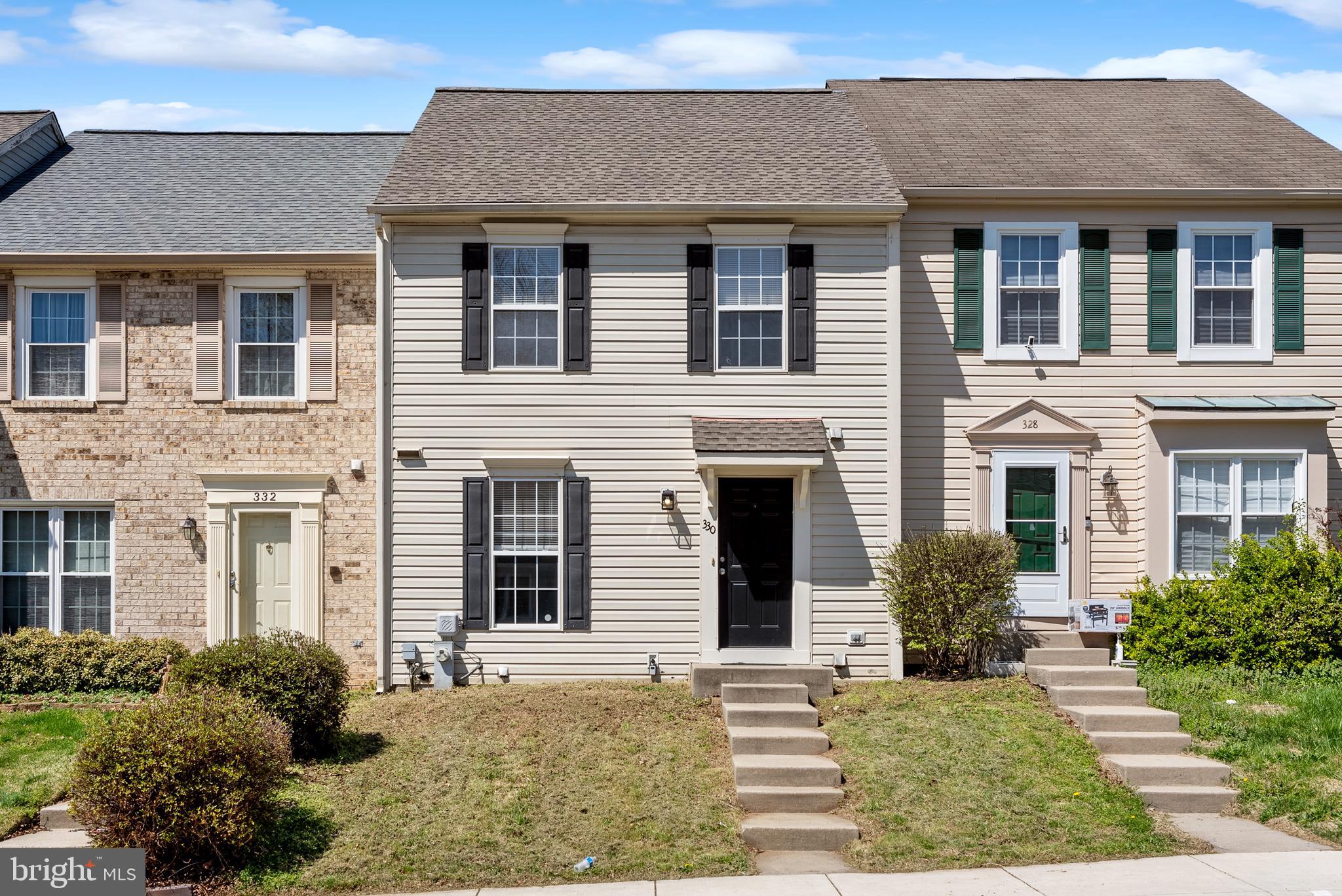 CONSTANT FRIENDSHIP - Residential