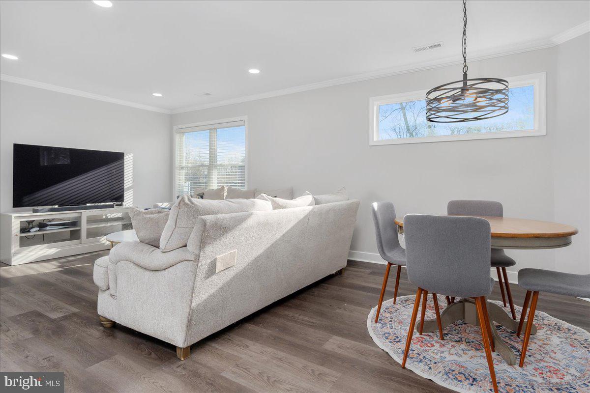 ORCHARD HILLS - Residential