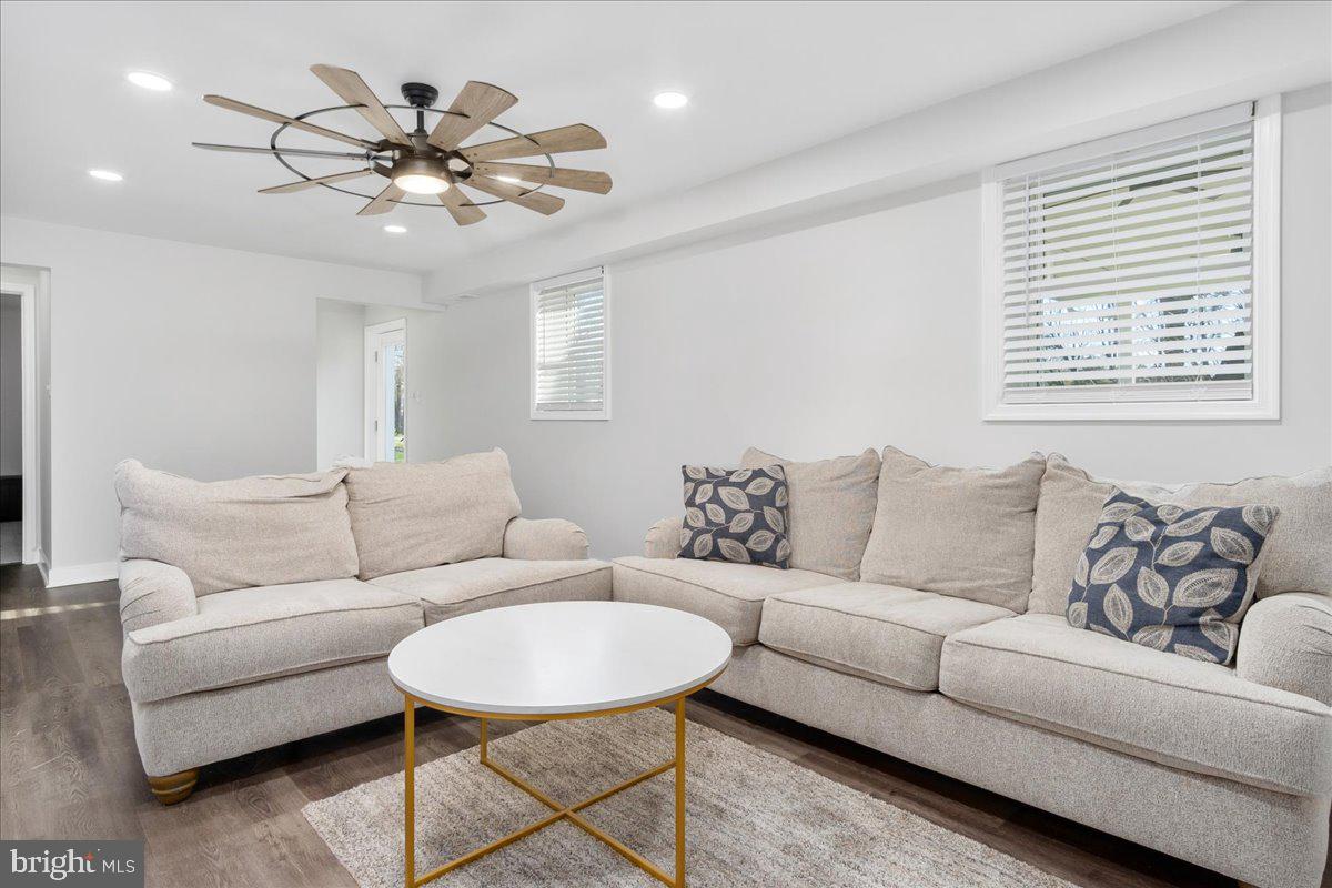 ORCHARD HILLS - Residential