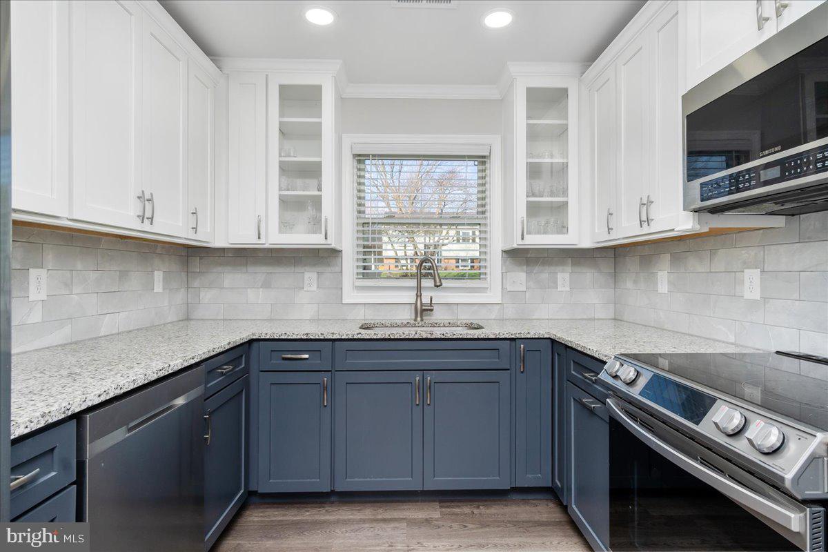 ORCHARD HILLS - Residential