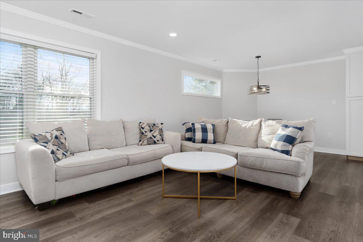 ORCHARD HILLS - Residential