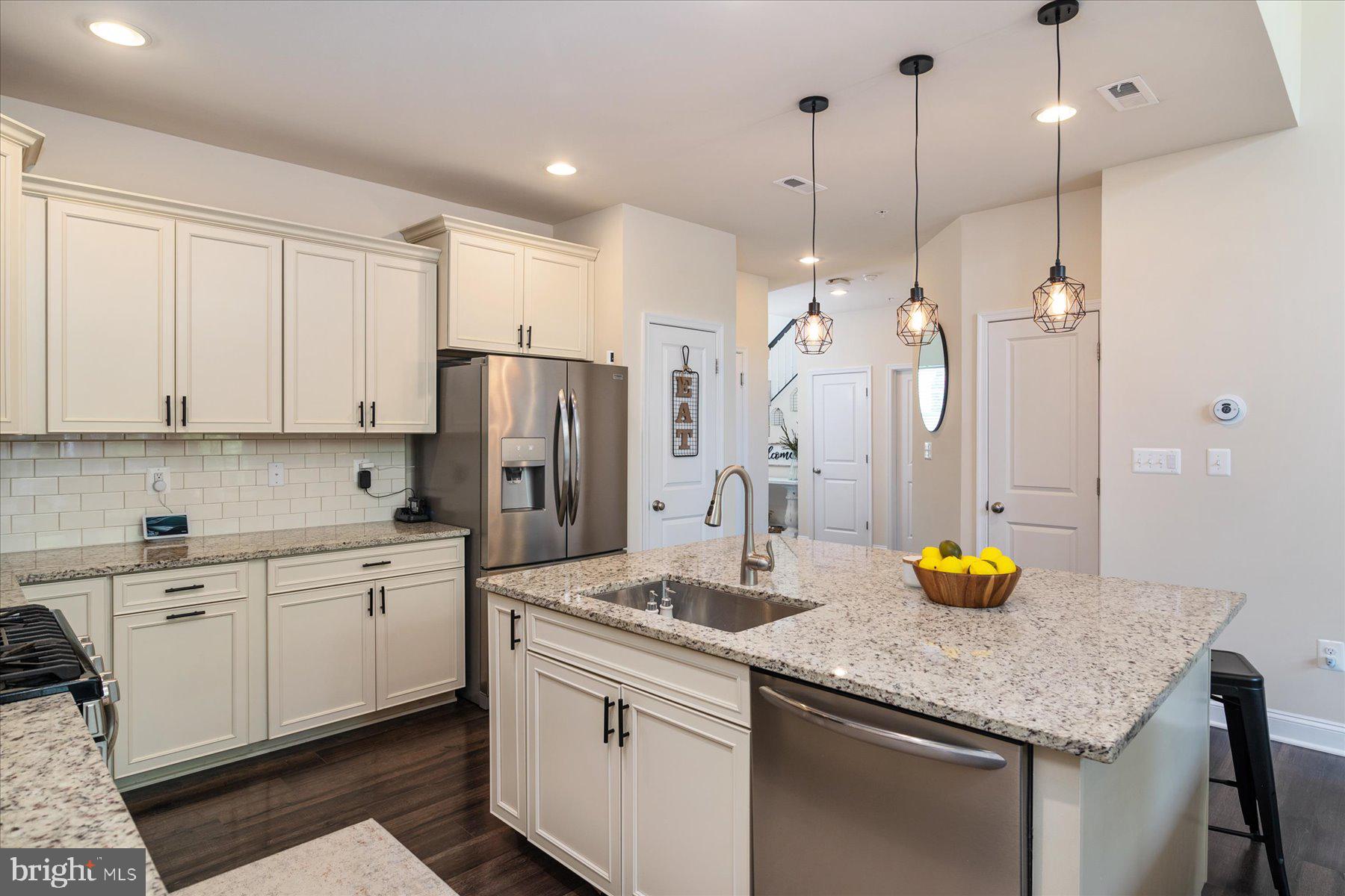 HOLLY RIDGE - Residential