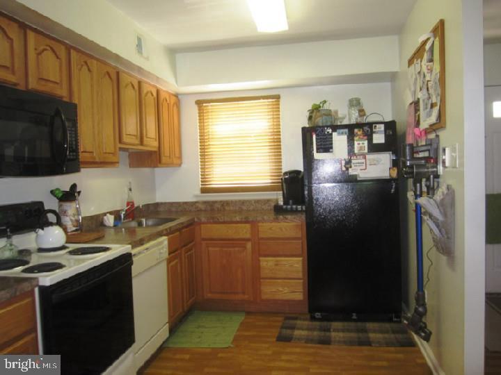 OXFORD OF BLUE BELL - Residential