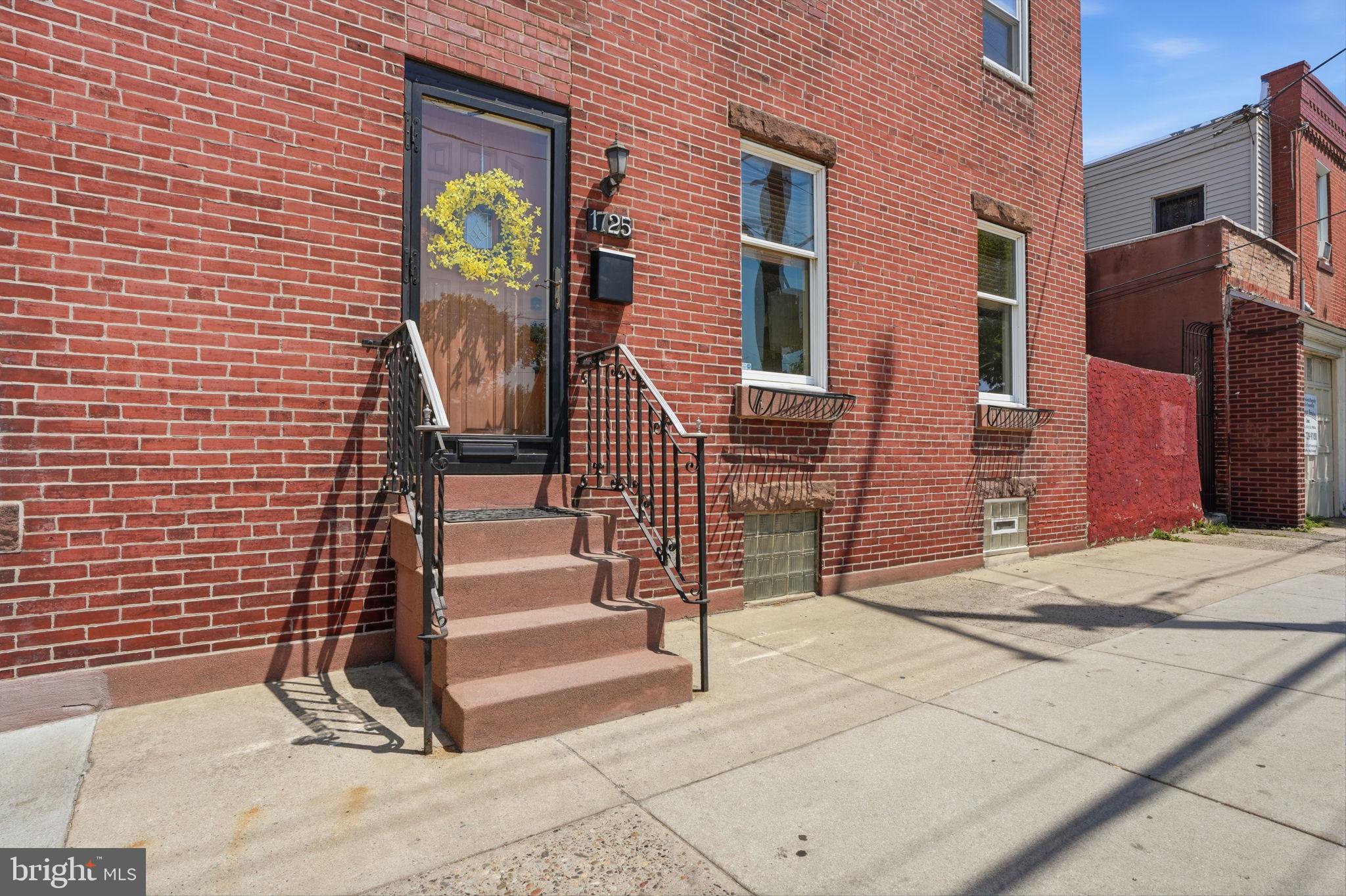 GIRARD ESTATES - Residential