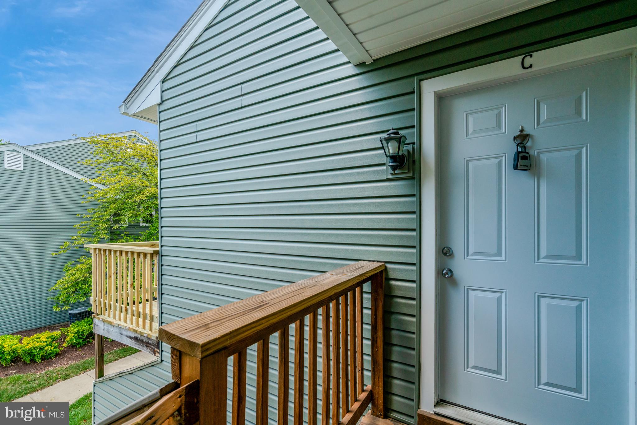 CLUSTERS AT WOODLAWN - Residential