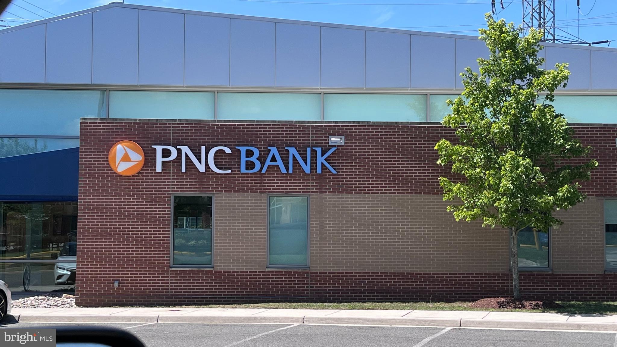 CLUSTERS AT WOODLAWN - Residential