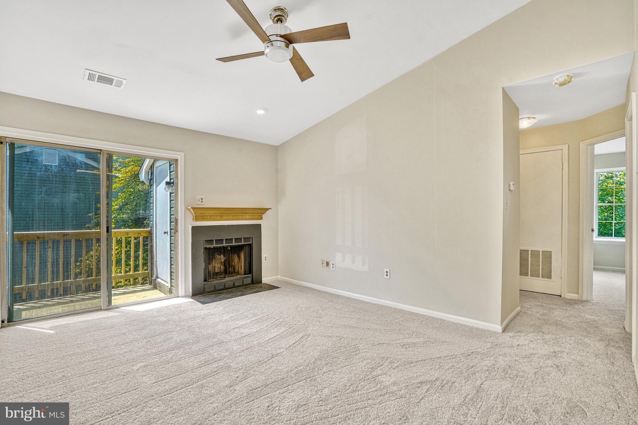 CLUSTERS AT WOODLAWN - Residential