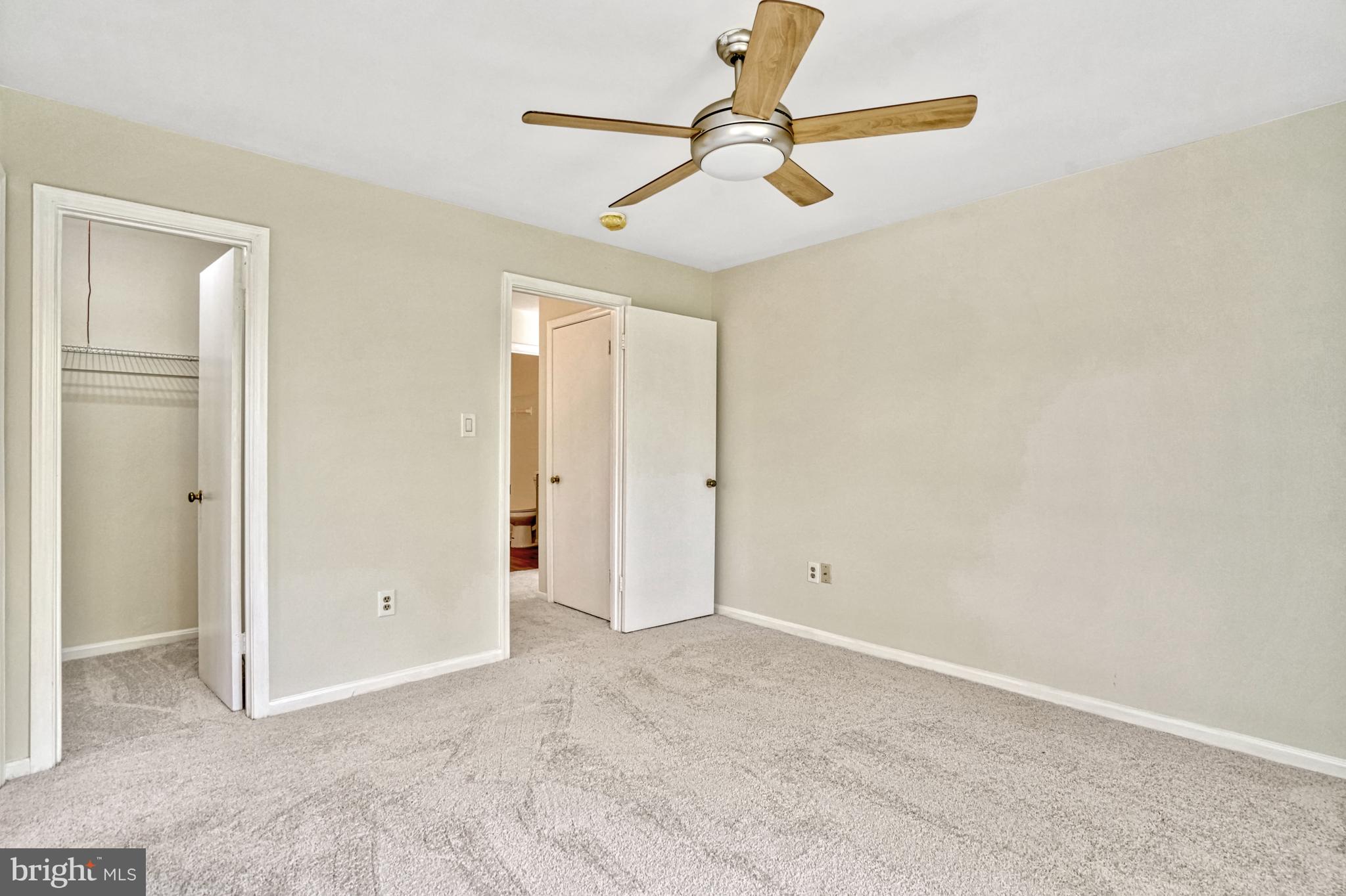 CLUSTERS AT WOODLAWN - Residential