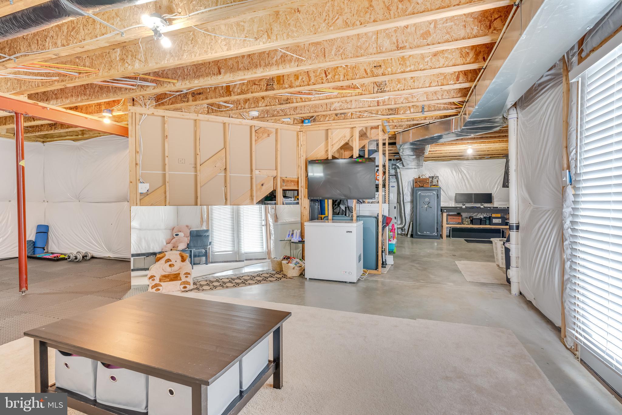 LAKELAND PLACE - Residential