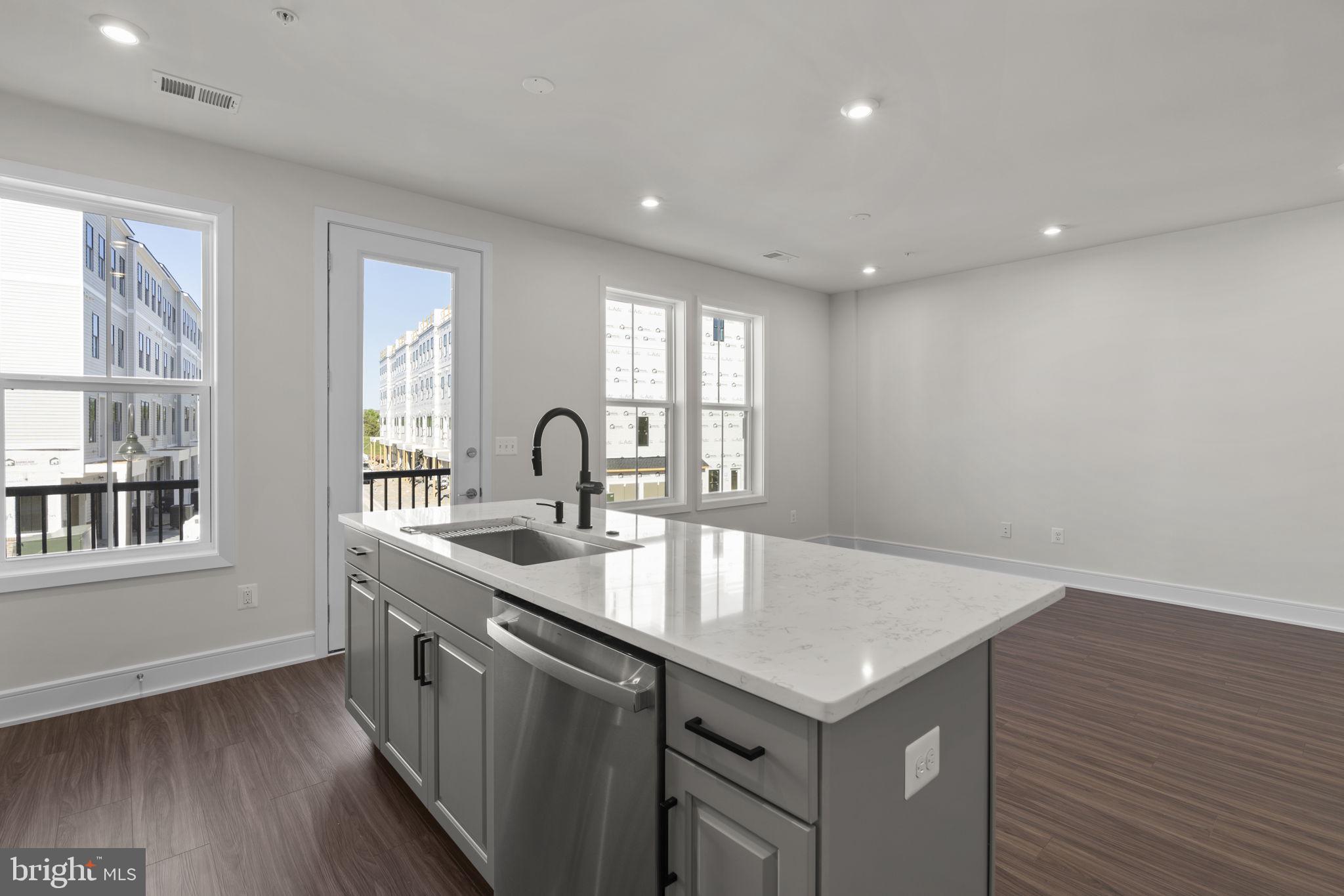 DEMOTT & SILVER - Residential