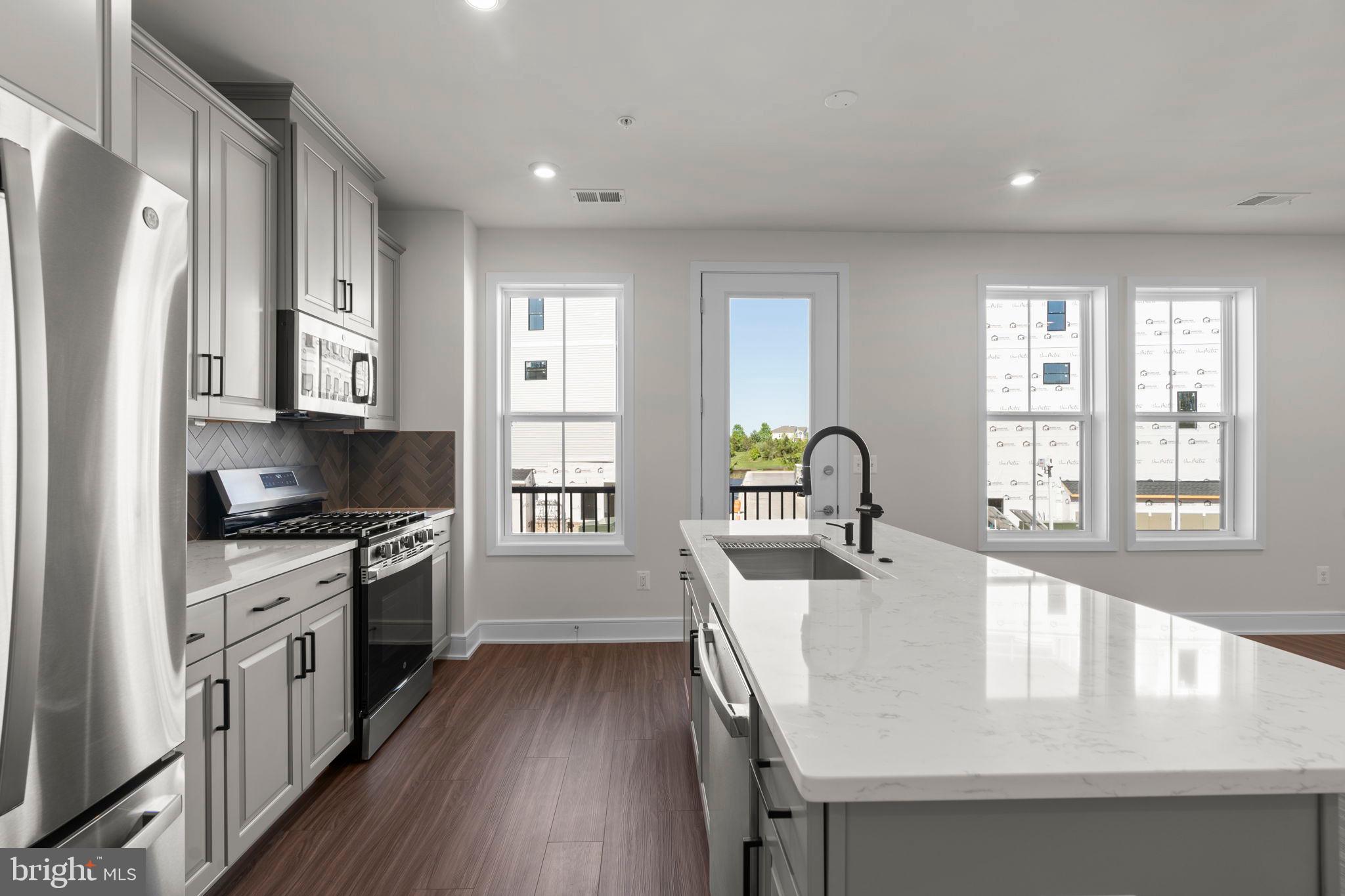 DEMOTT & SILVER - Residential