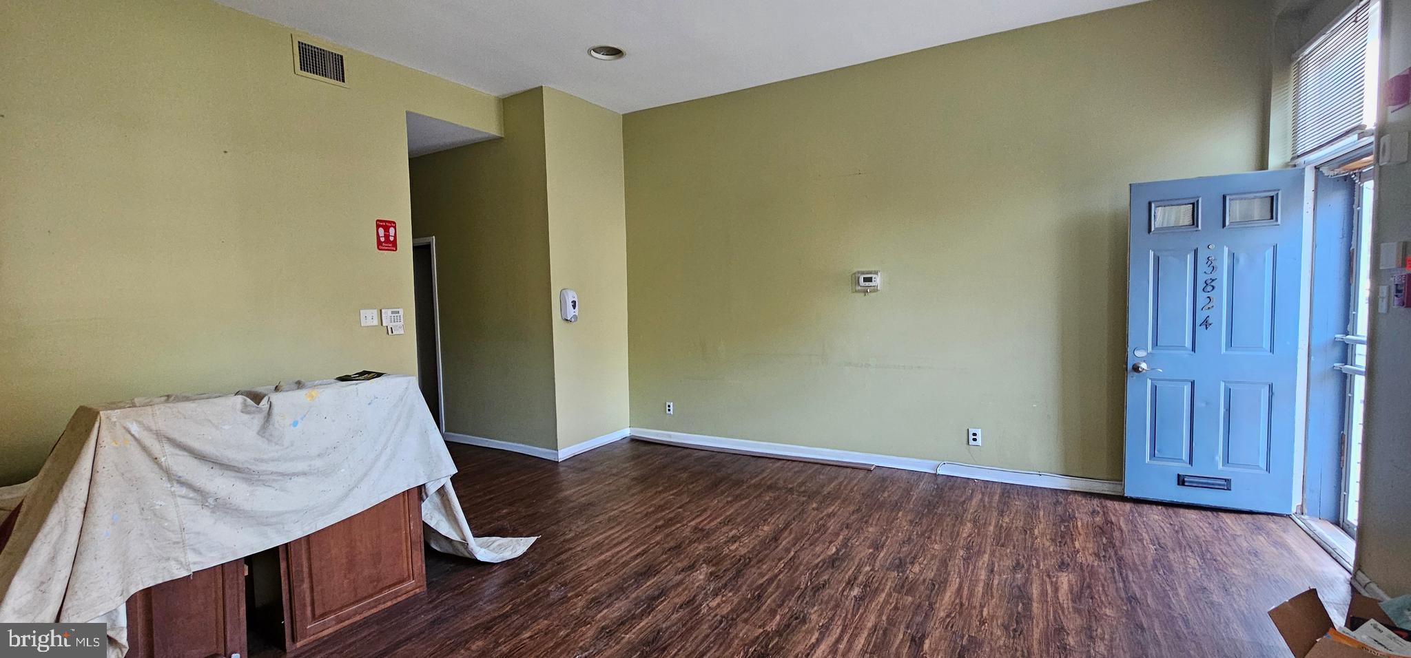 POWELTON VILLAGE - Commercial Sale