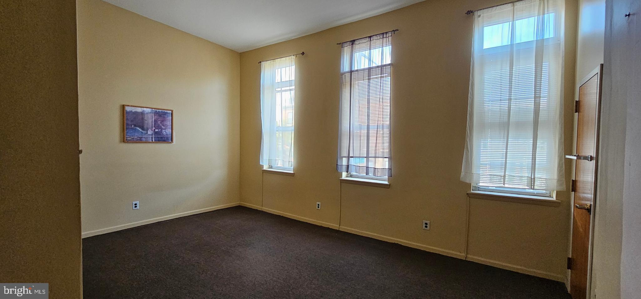 POWELTON VILLAGE - Commercial Sale