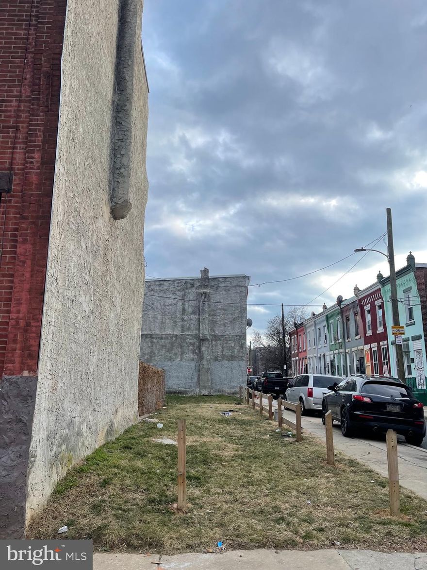 Vacant land for sale in the heart of Philadelphia's Brewerytown neighborhood. Perfect for builders or investors seeking a straightforward project in a developing area. Zoned RSA-5 offering by-right potential for a single-family attached home consistent with surrounding development. Surrounded by similar attached housing and within close proximity to public transportation, major routes, and neighborhood amenities.