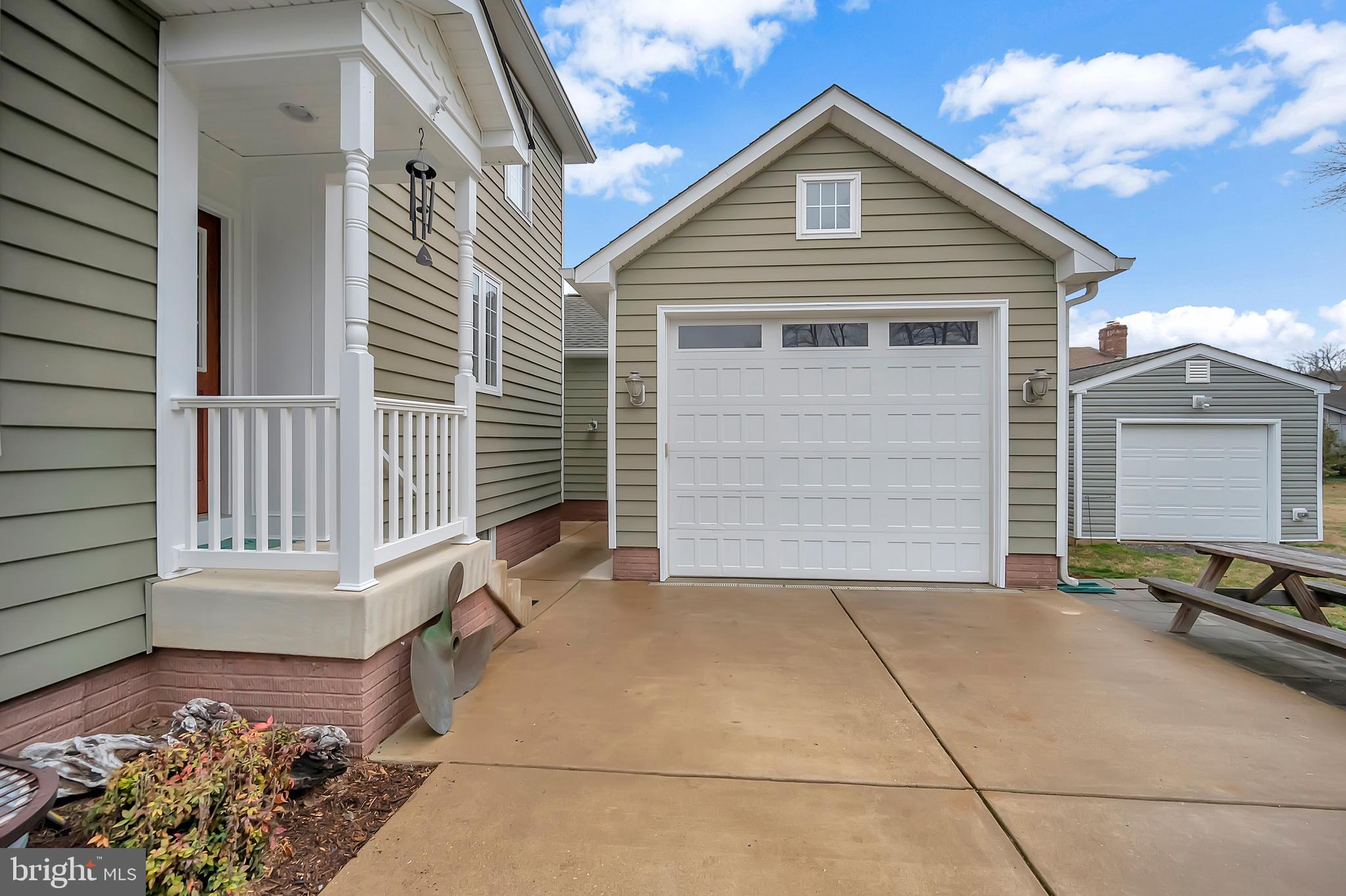FAIRVIEW  BEACH - Residential