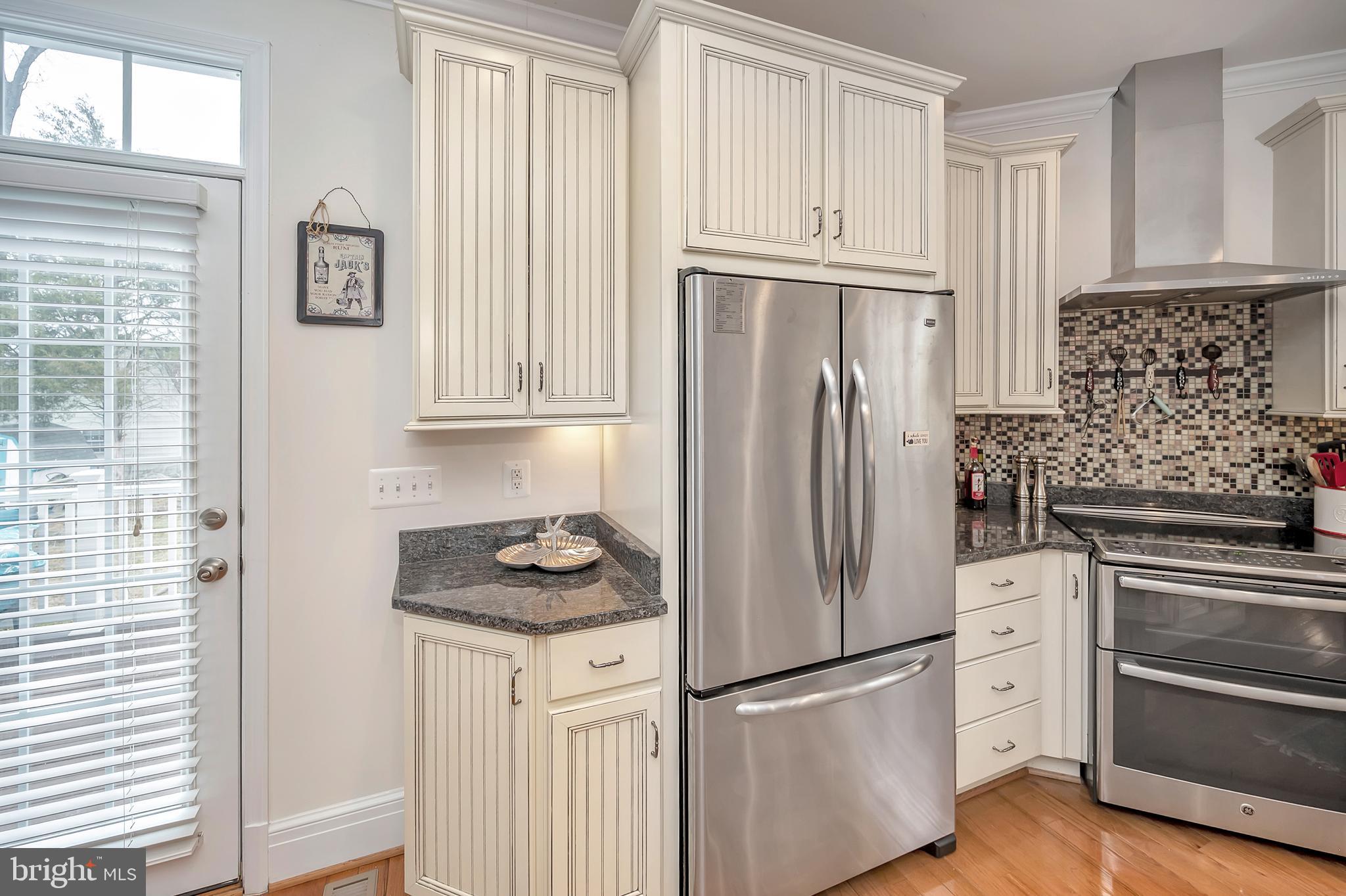 FAIRVIEW  BEACH - Residential