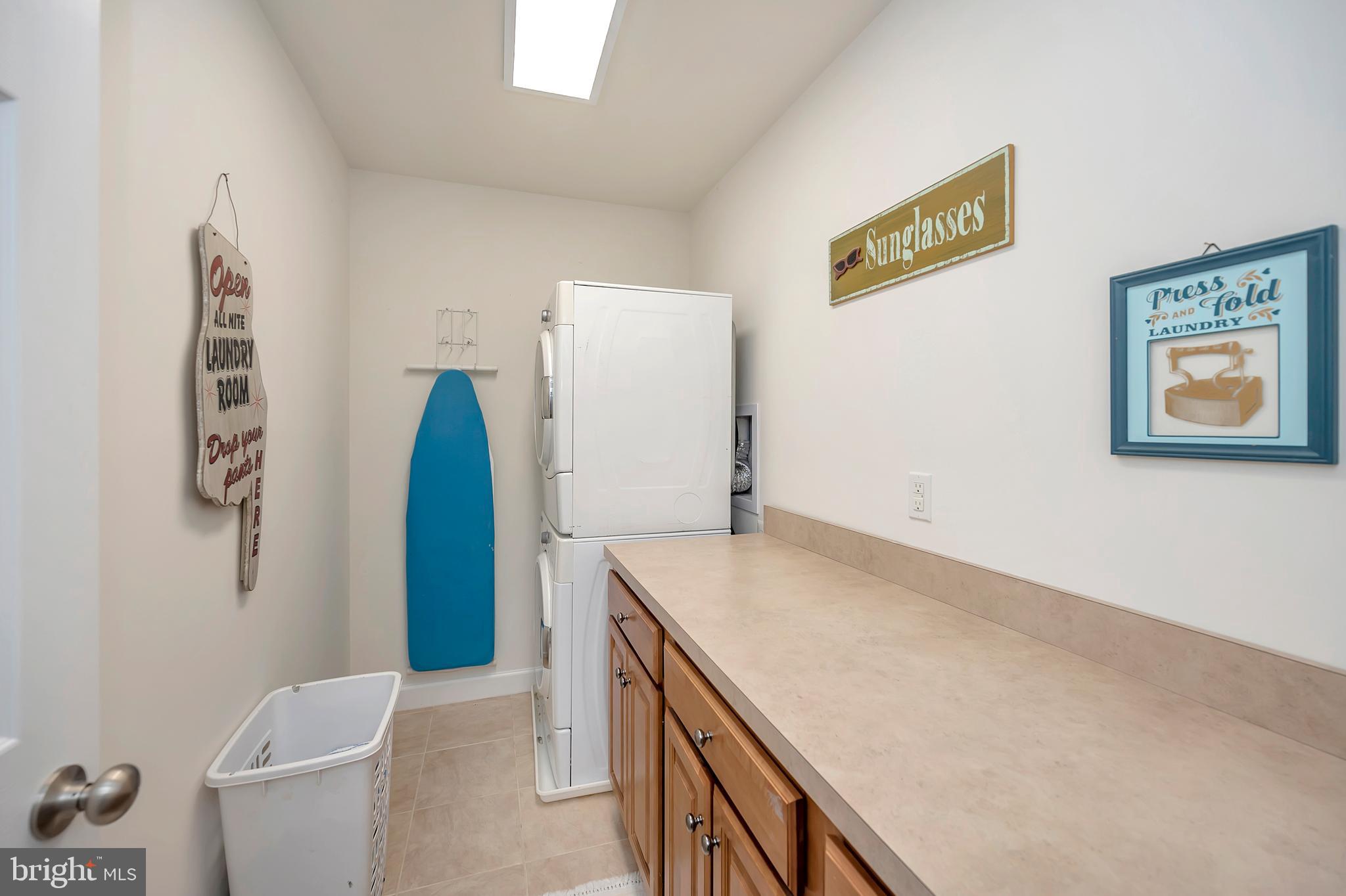 FAIRVIEW  BEACH - Residential