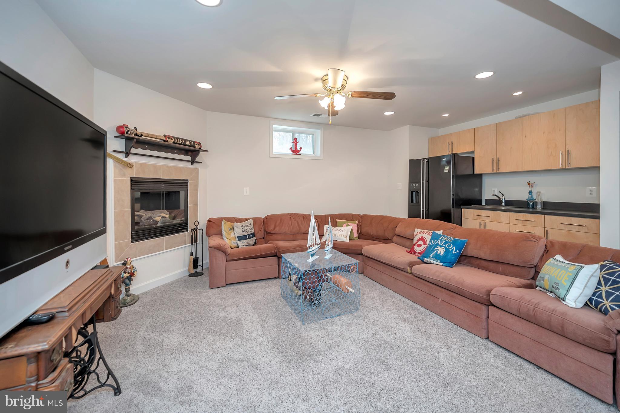 FAIRVIEW  BEACH - Residential