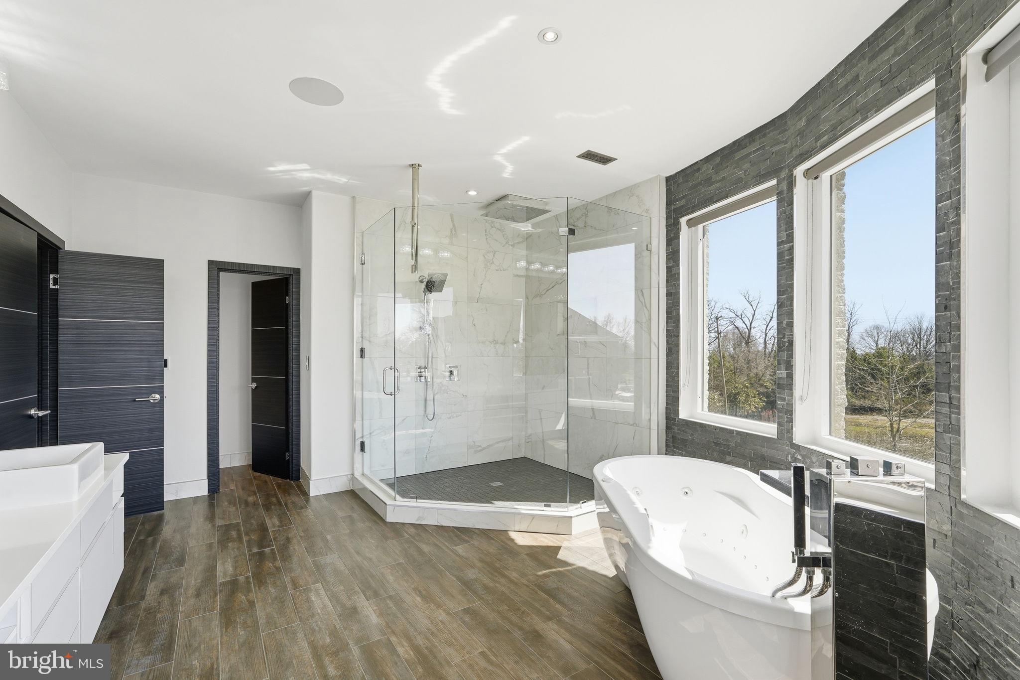 RESERVES AT PINECREST - Residential