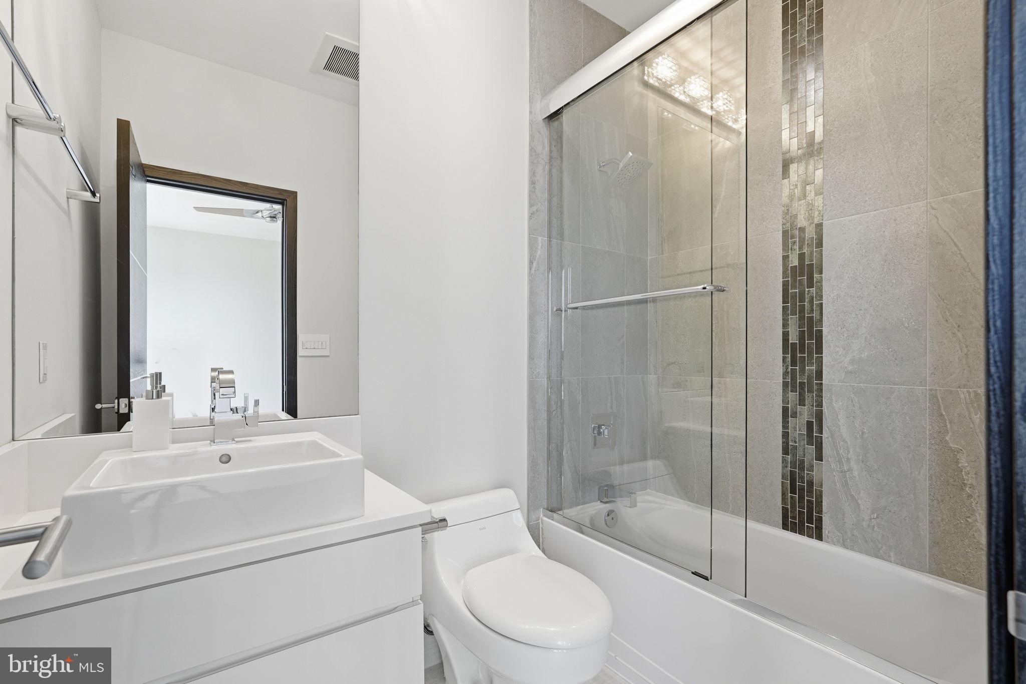 RESERVES AT PINECREST - Residential