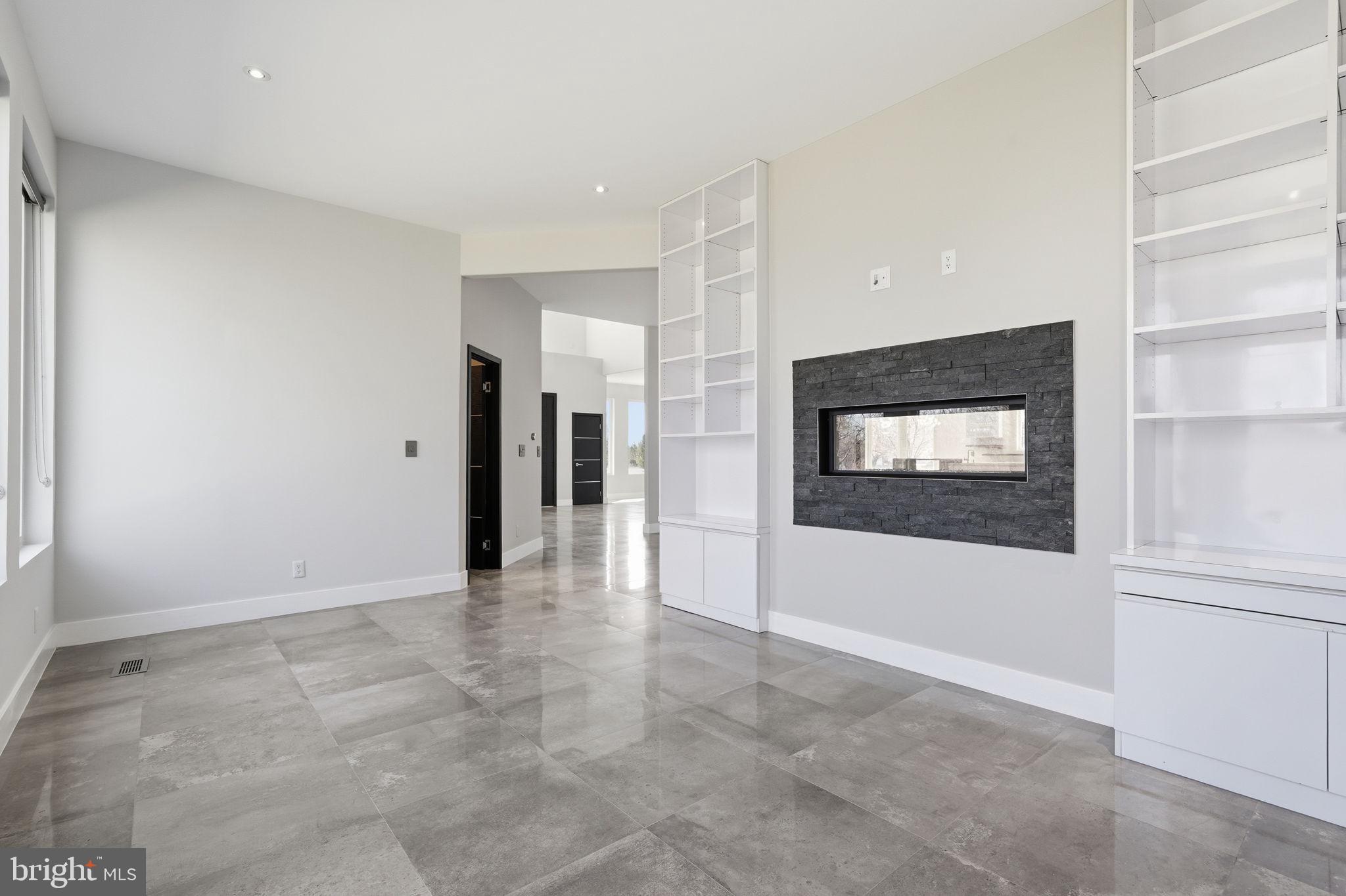 RESERVES AT PINECREST - Residential