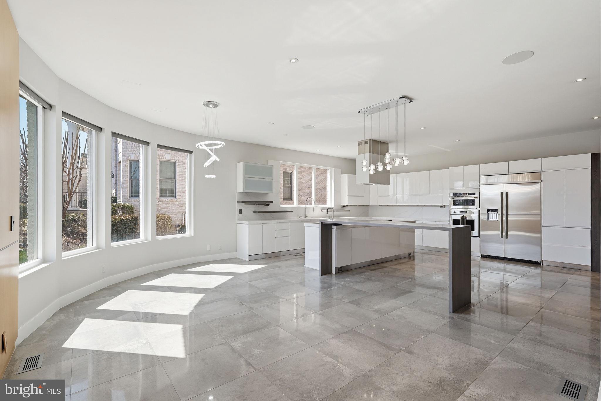 RESERVES AT PINECREST - Residential