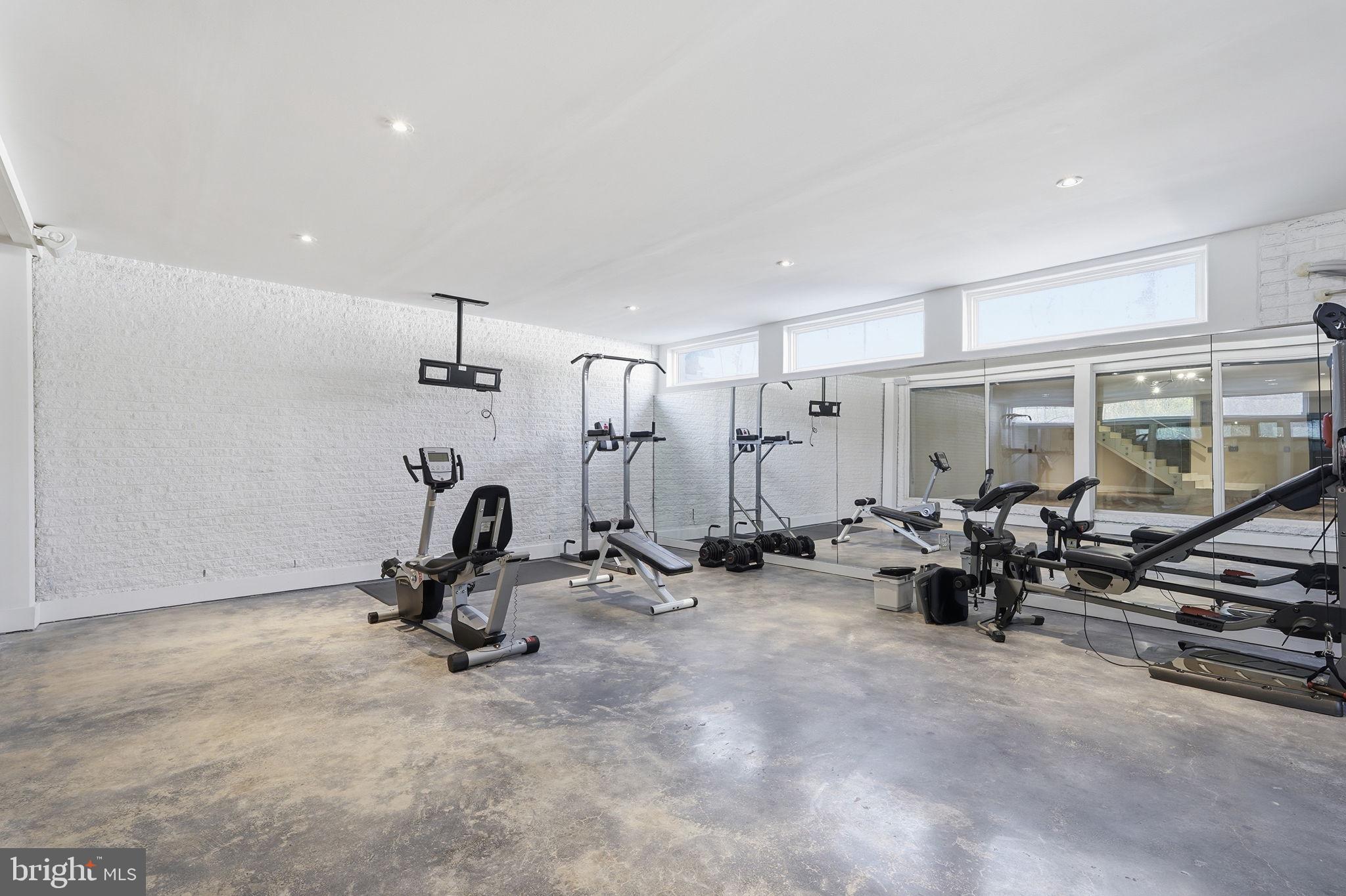 RESERVES AT PINECREST - Residential