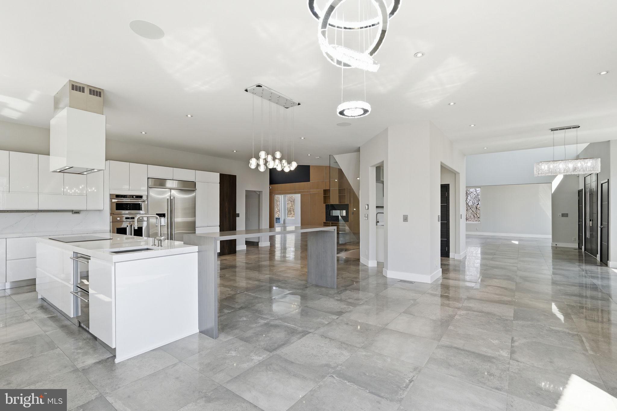 RESERVES AT PINECREST - Residential