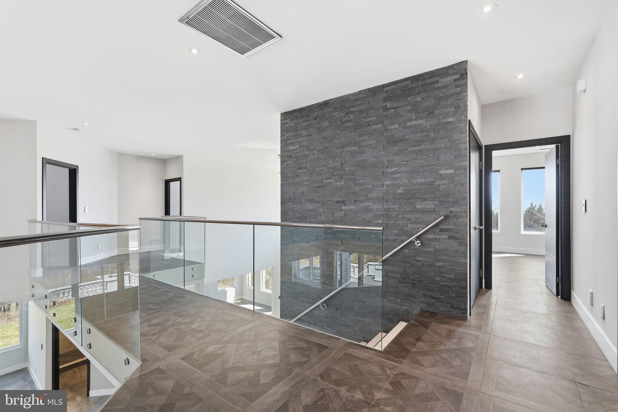 RESERVES AT PINECREST - Residential