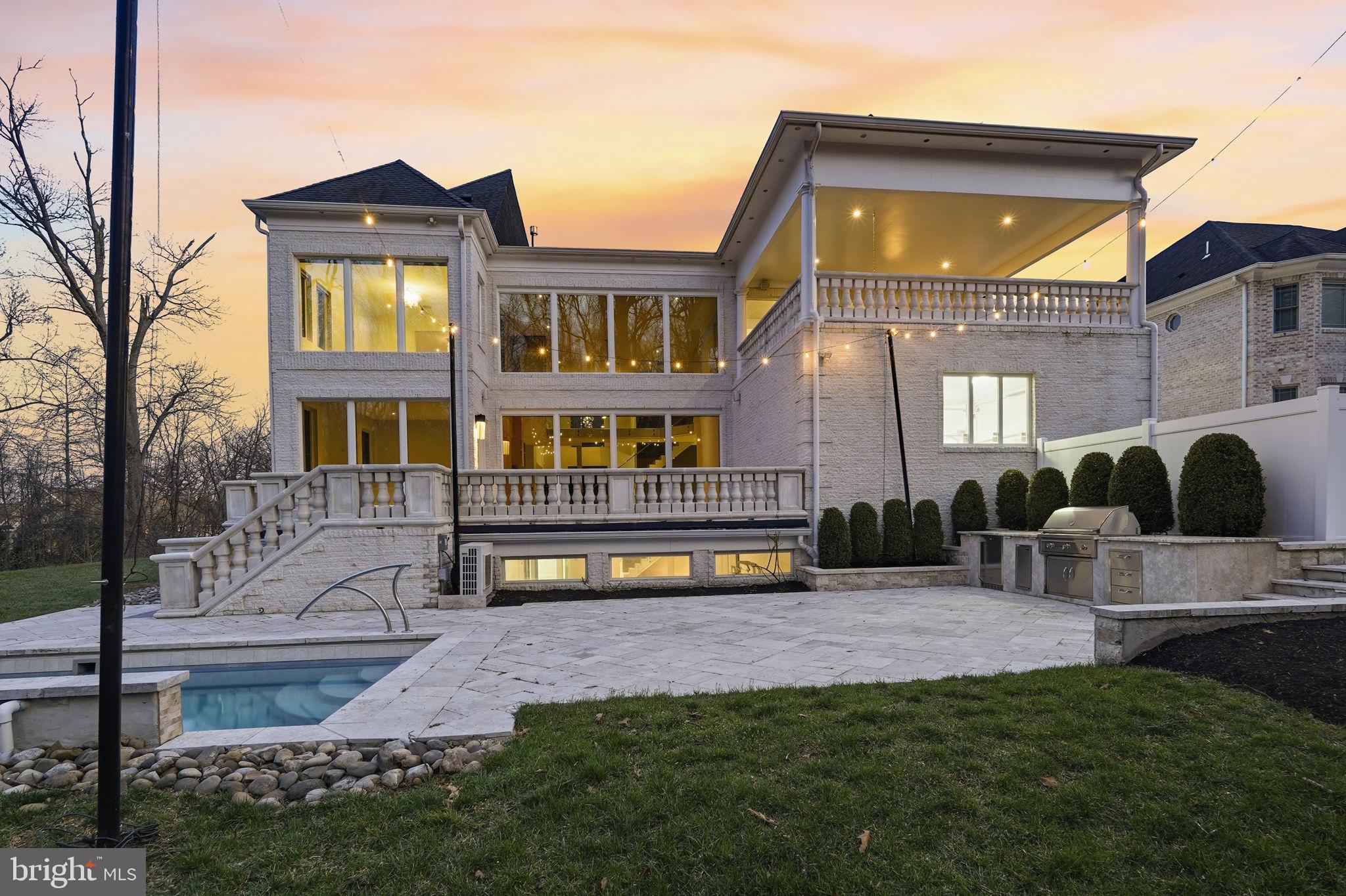 RESERVES AT PINECREST - Residential