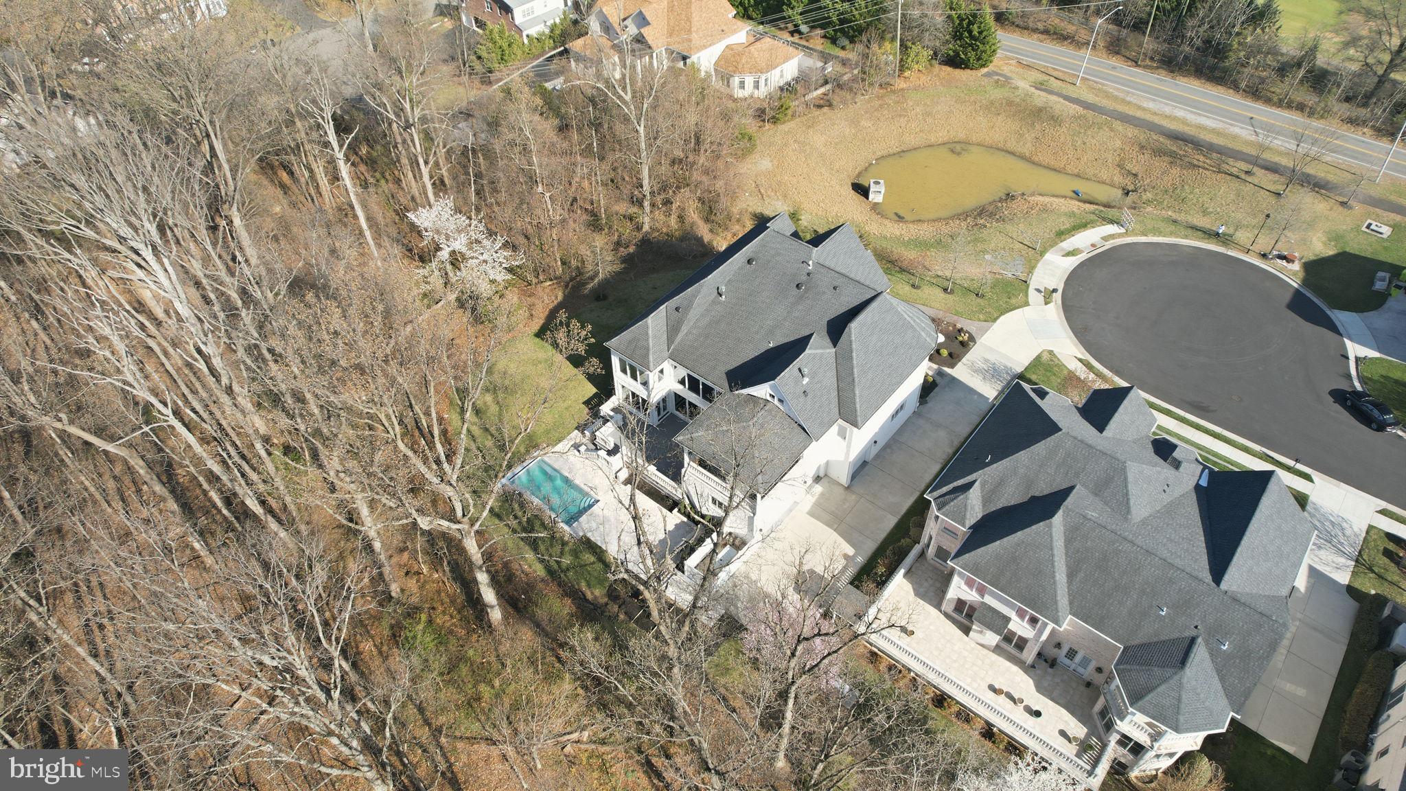 RESERVES AT PINECREST - Residential