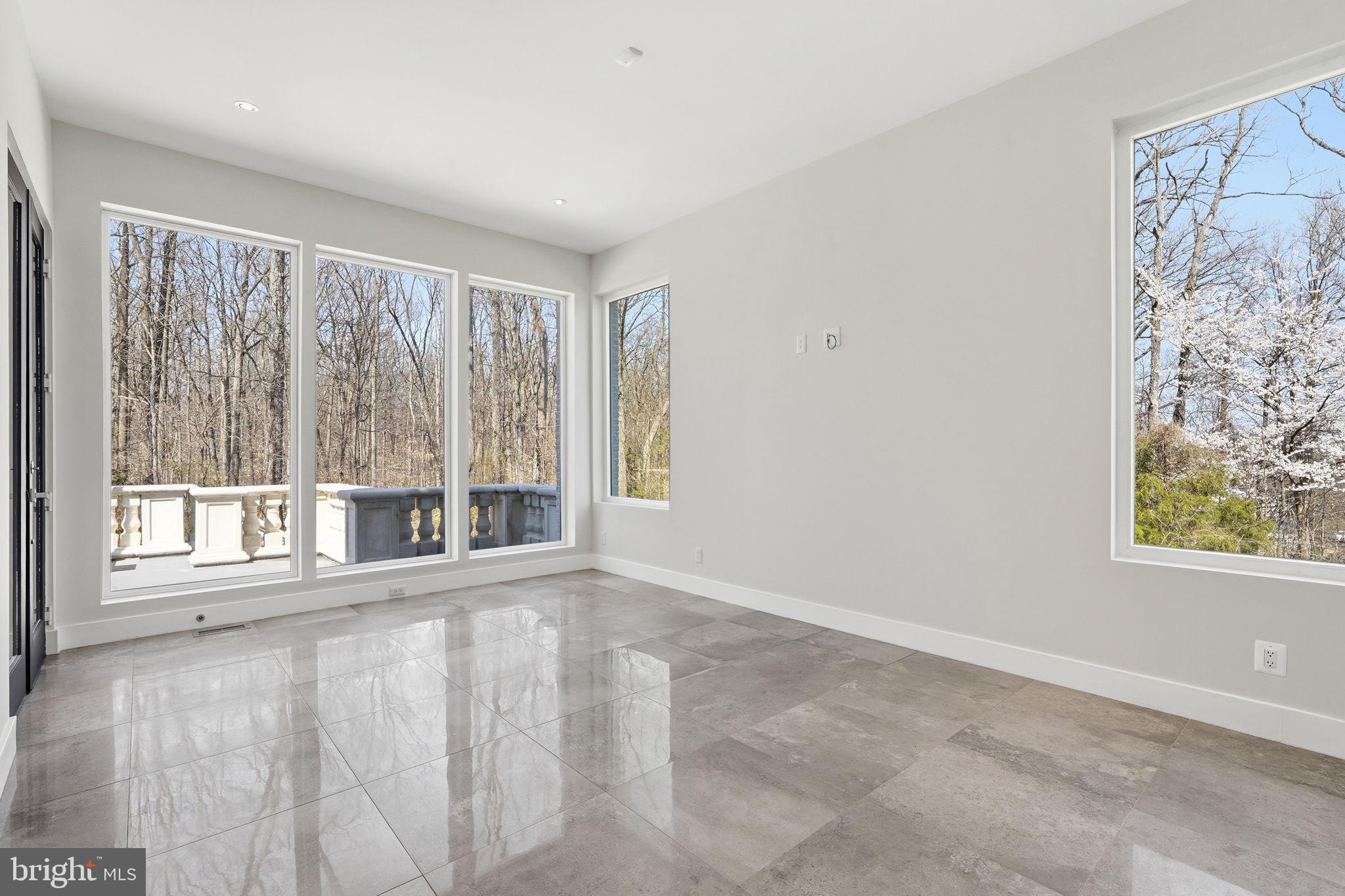 RESERVES AT PINECREST - Residential