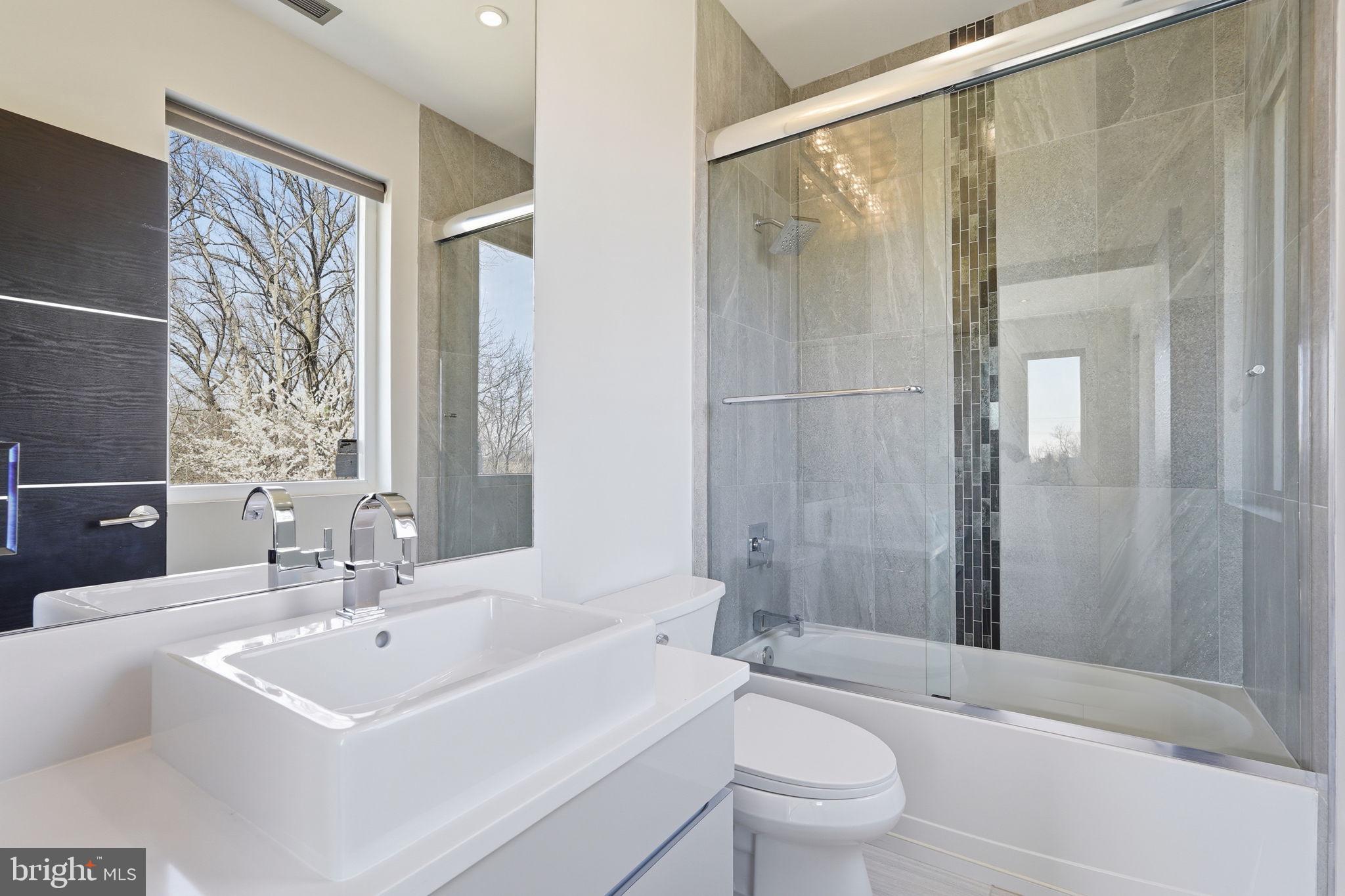 RESERVES AT PINECREST - Residential