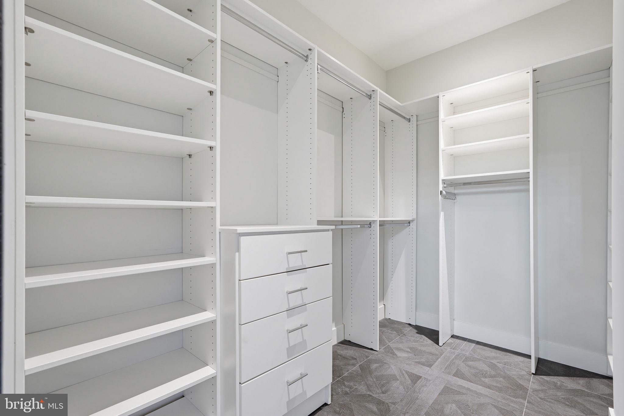 RESERVES AT PINECREST - Residential