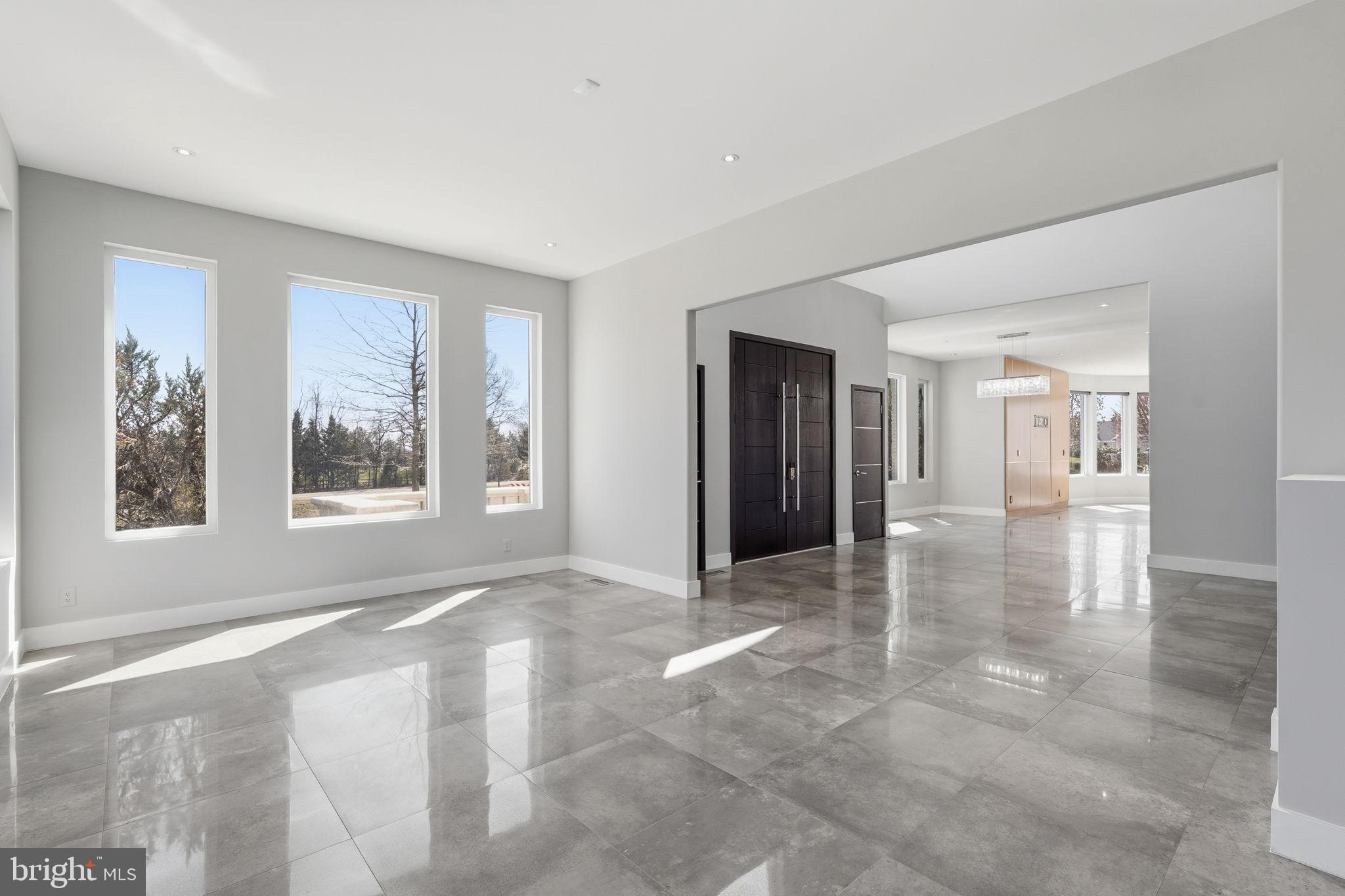 RESERVES AT PINECREST - Residential