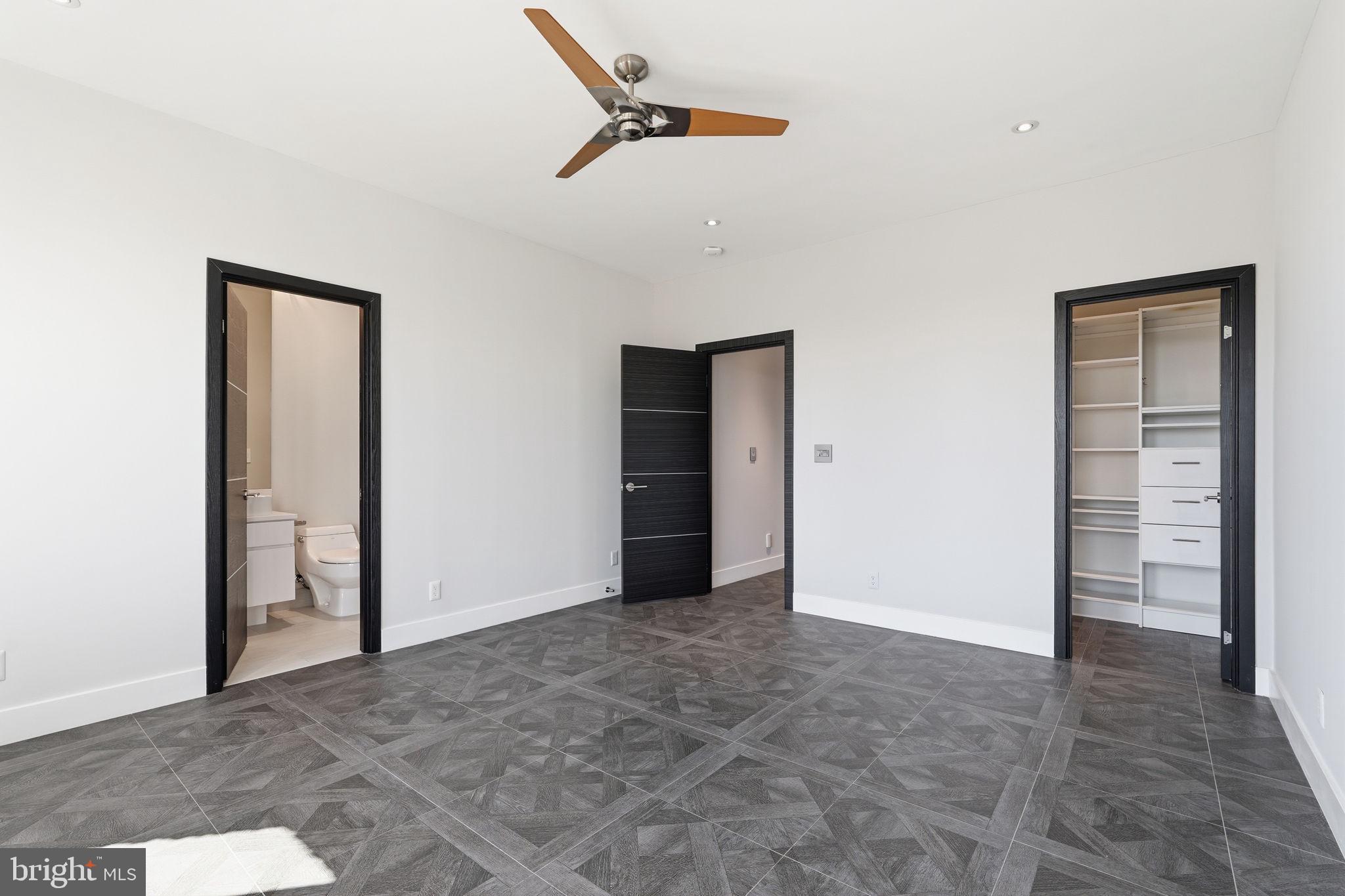 RESERVES AT PINECREST - Residential