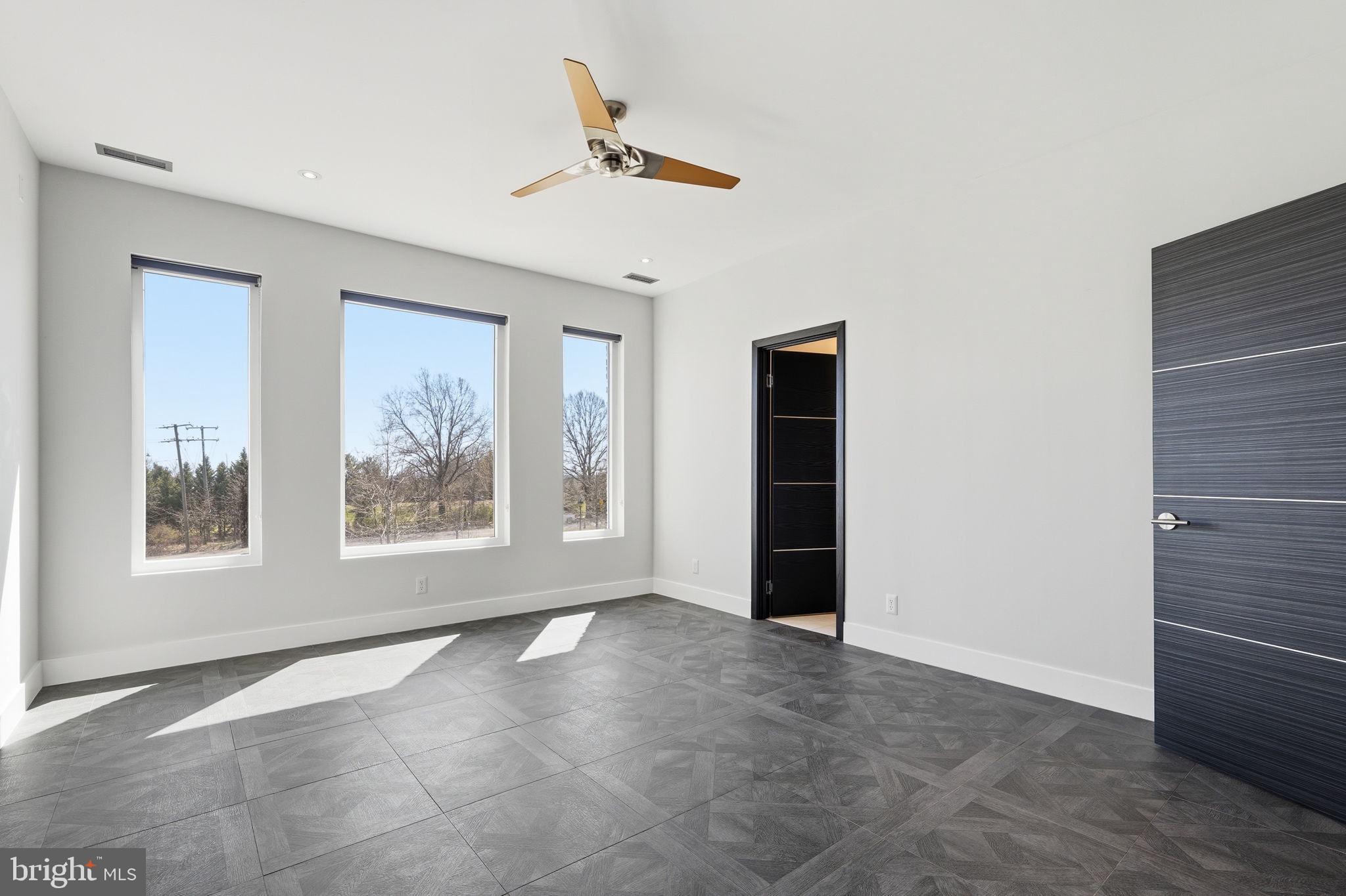 RESERVES AT PINECREST - Residential