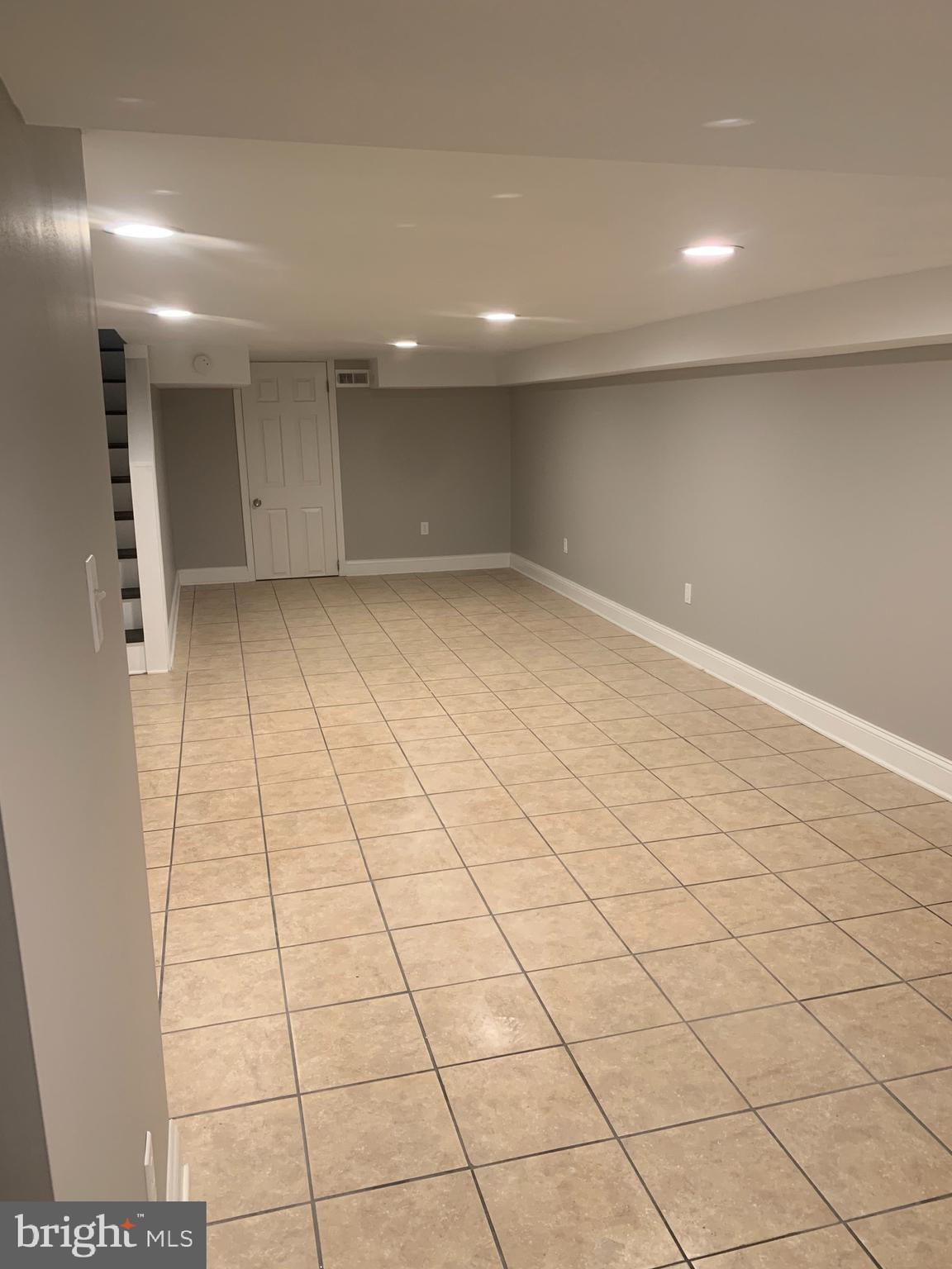 ELMWOOD PARK - Residential