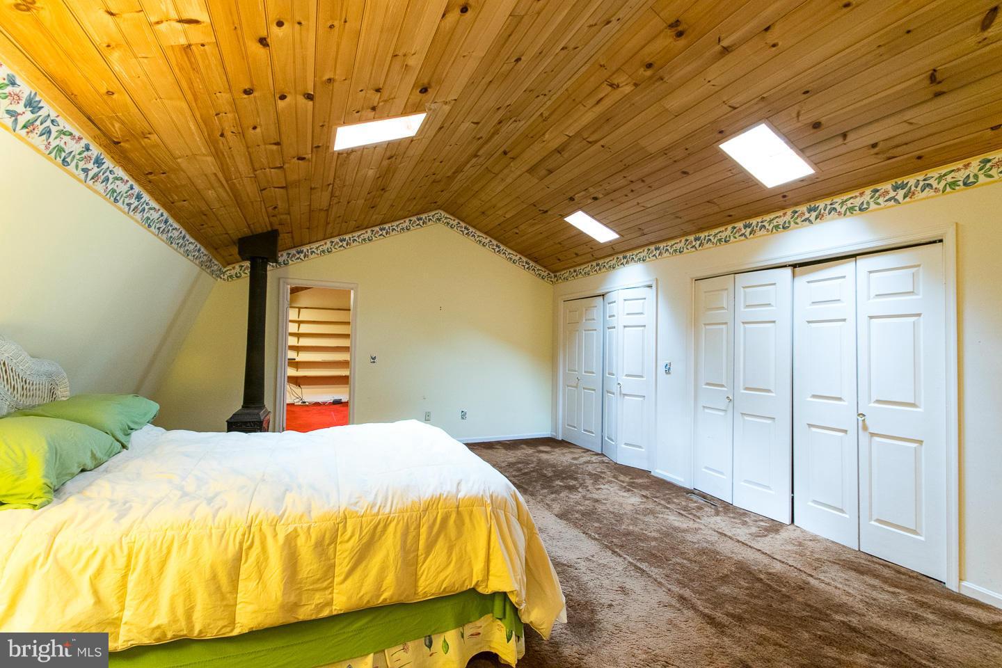 WILLOWDALE - Residential