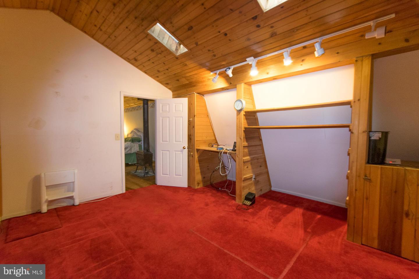 WILLOWDALE - Residential