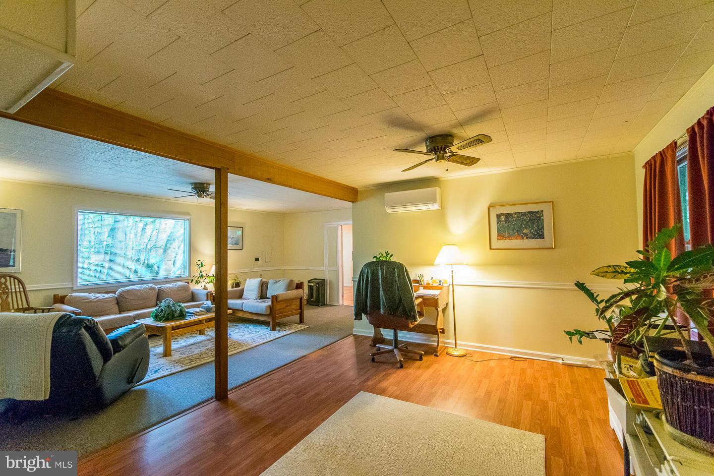 WILLOWDALE - Residential