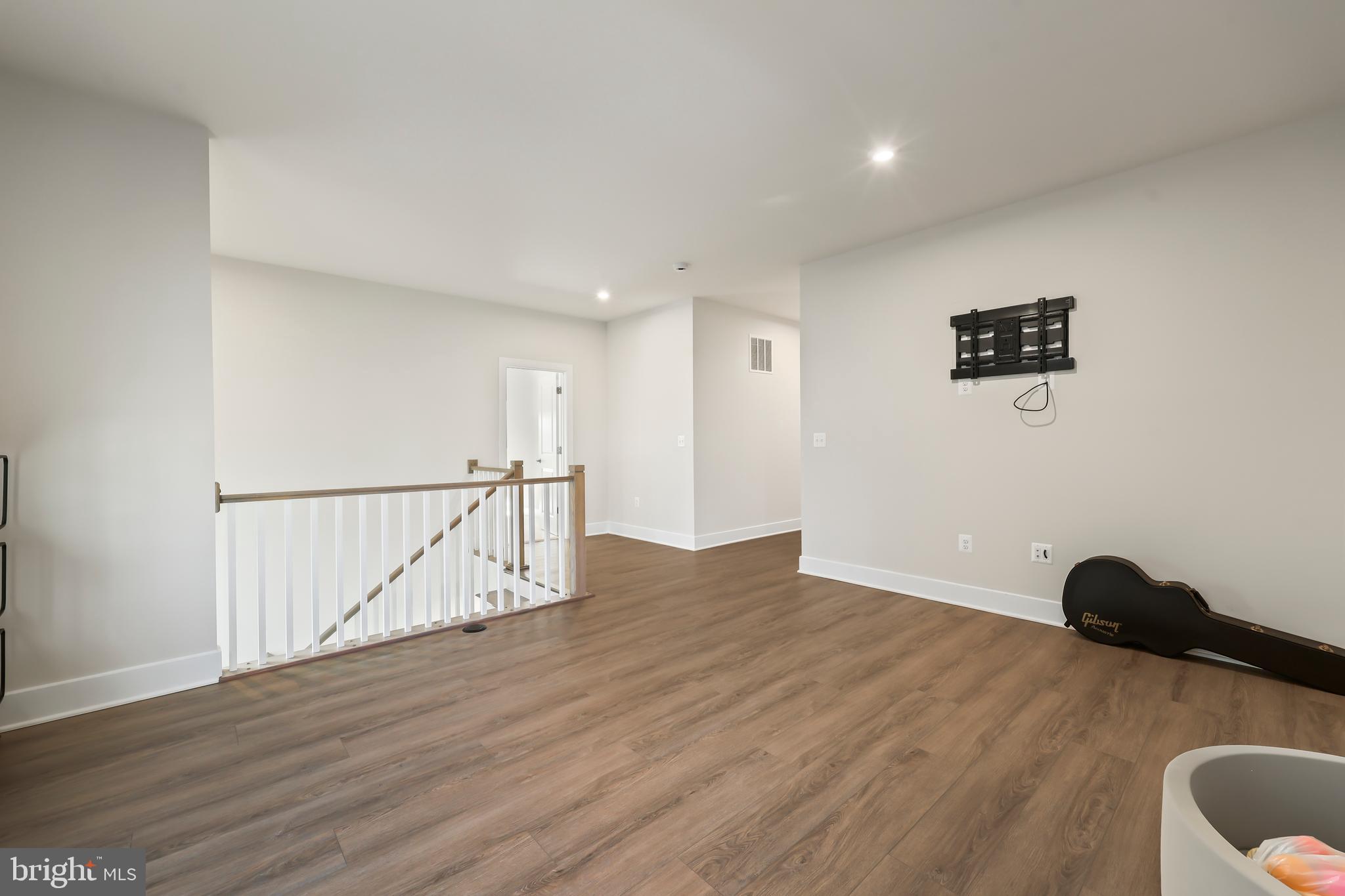 POTOMAC SHORES - Residential