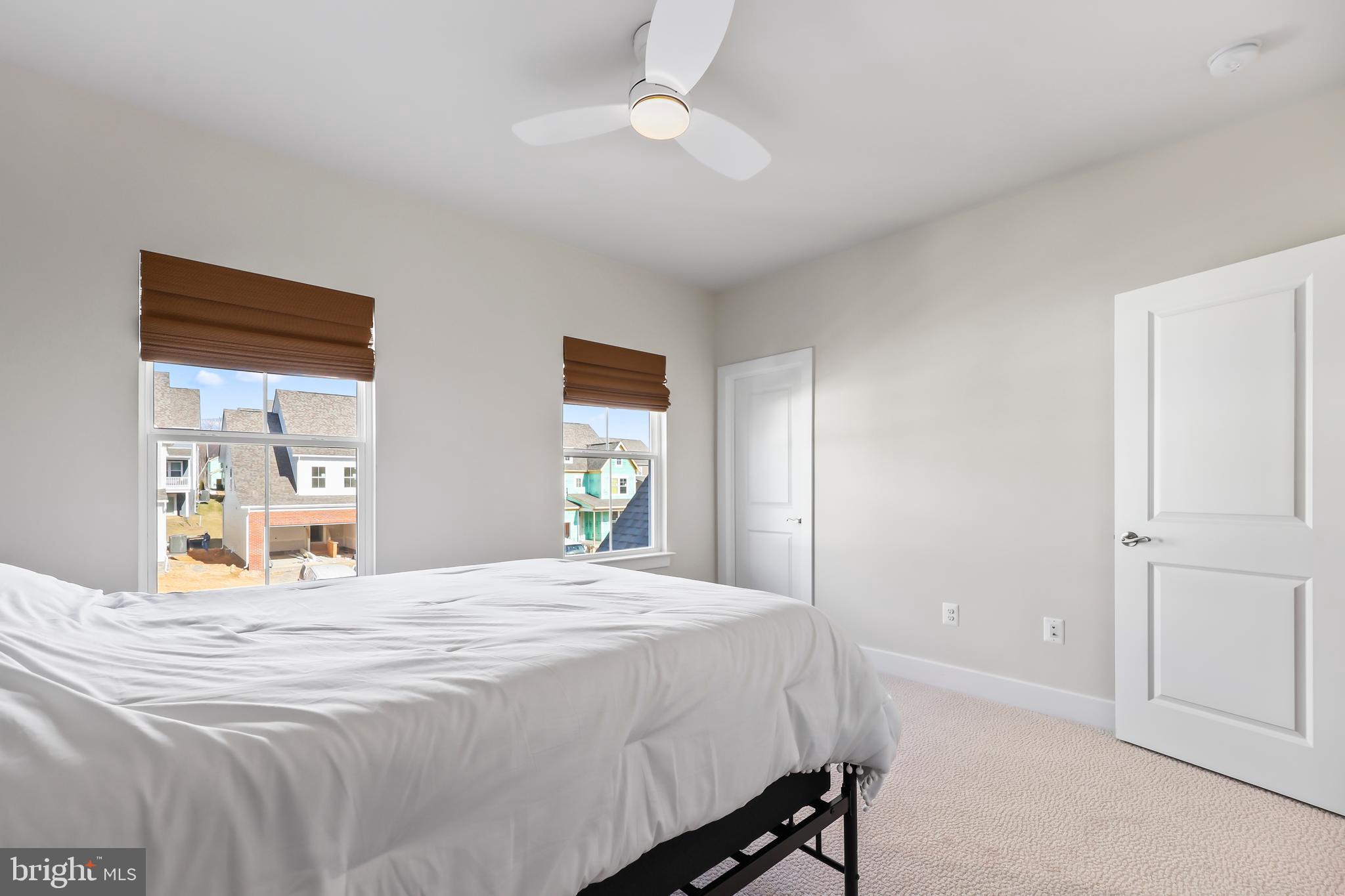 POTOMAC SHORES - Residential