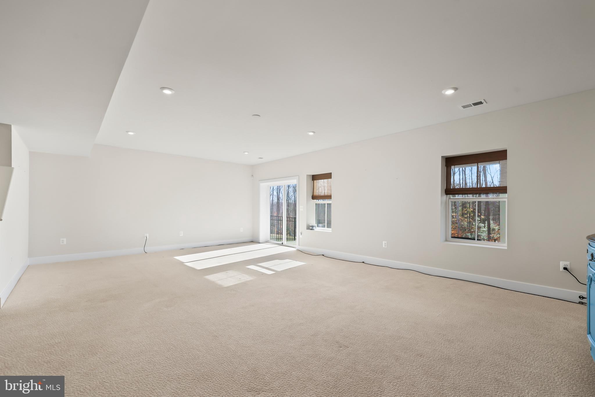 POTOMAC SHORES - Residential