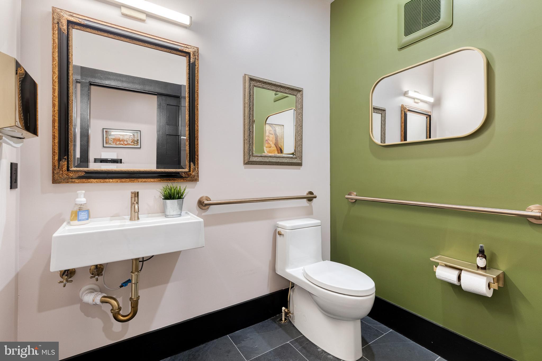 MOUNT VERNON - Commercial Sale