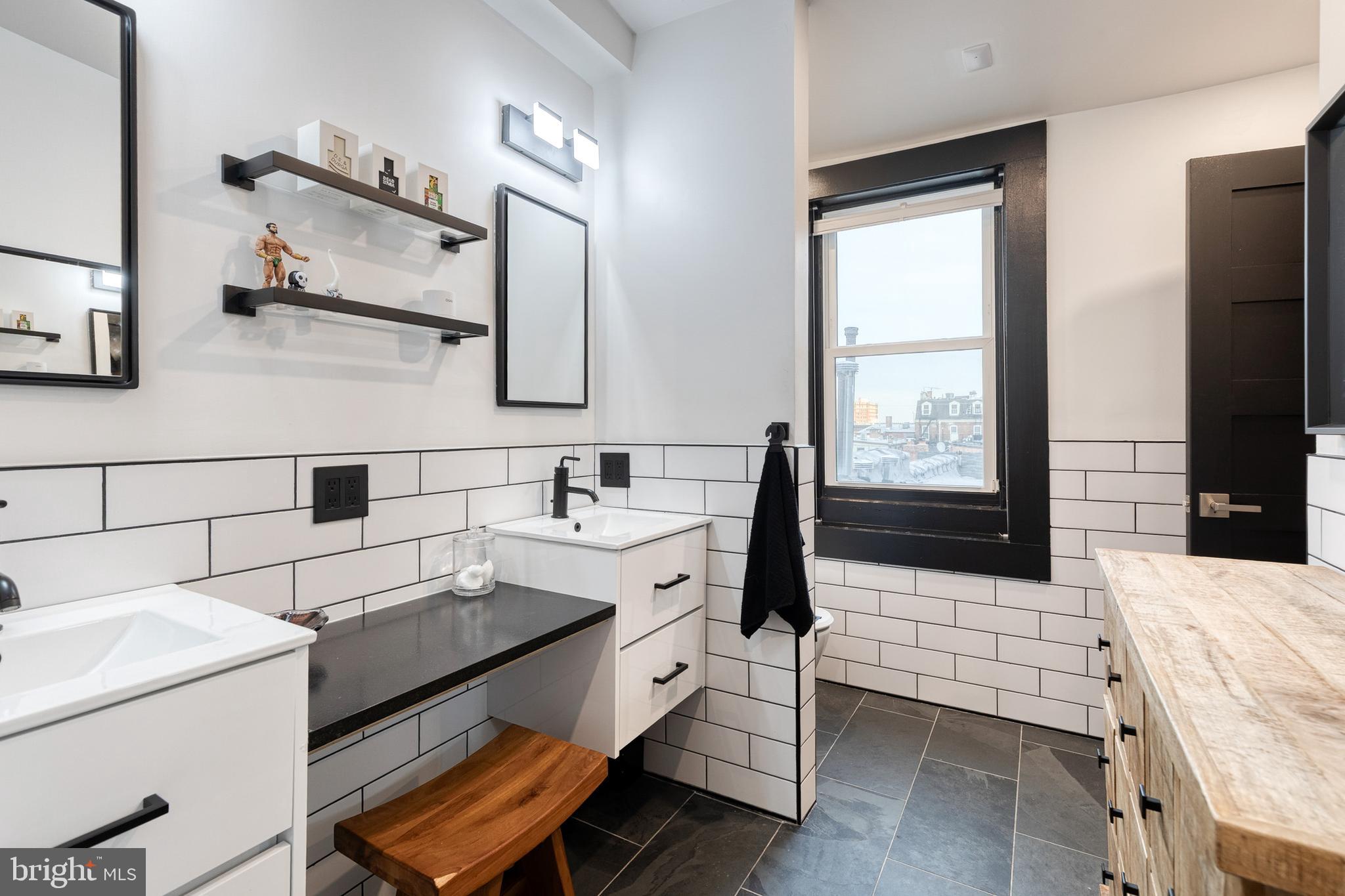 MOUNT VERNON - Commercial Sale