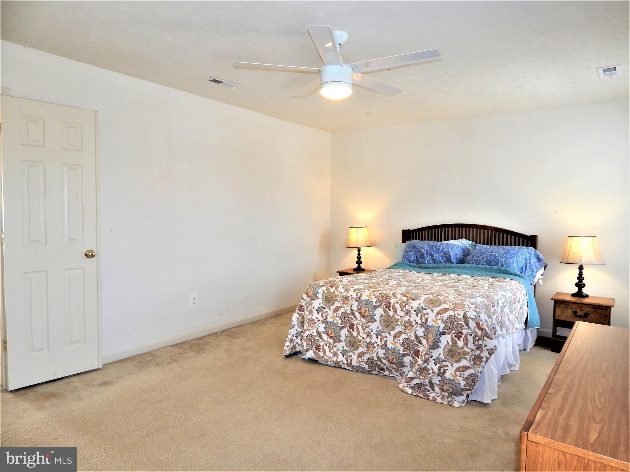 WILDERNESS SHORES - Residential