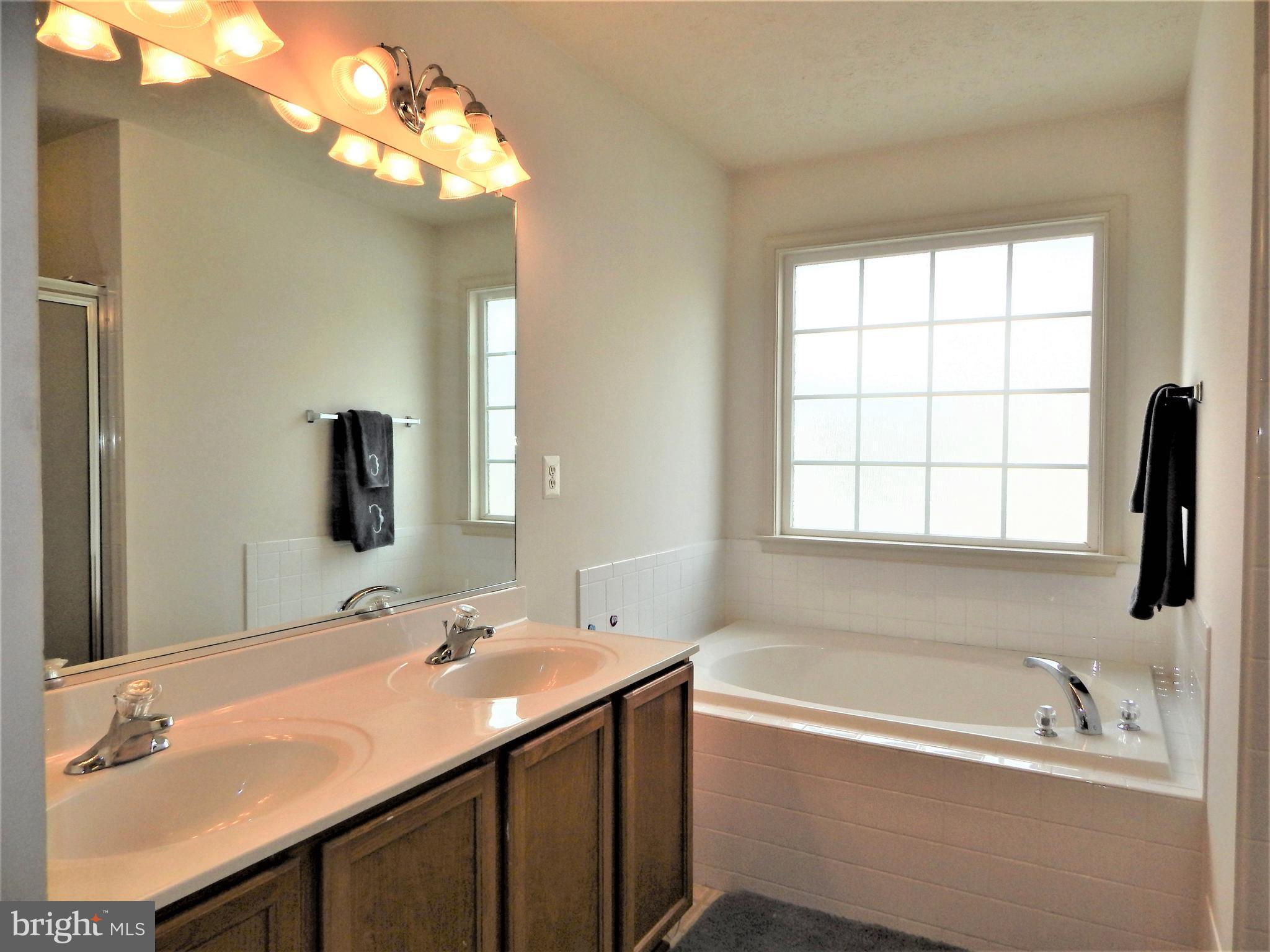 WILDERNESS SHORES - Residential