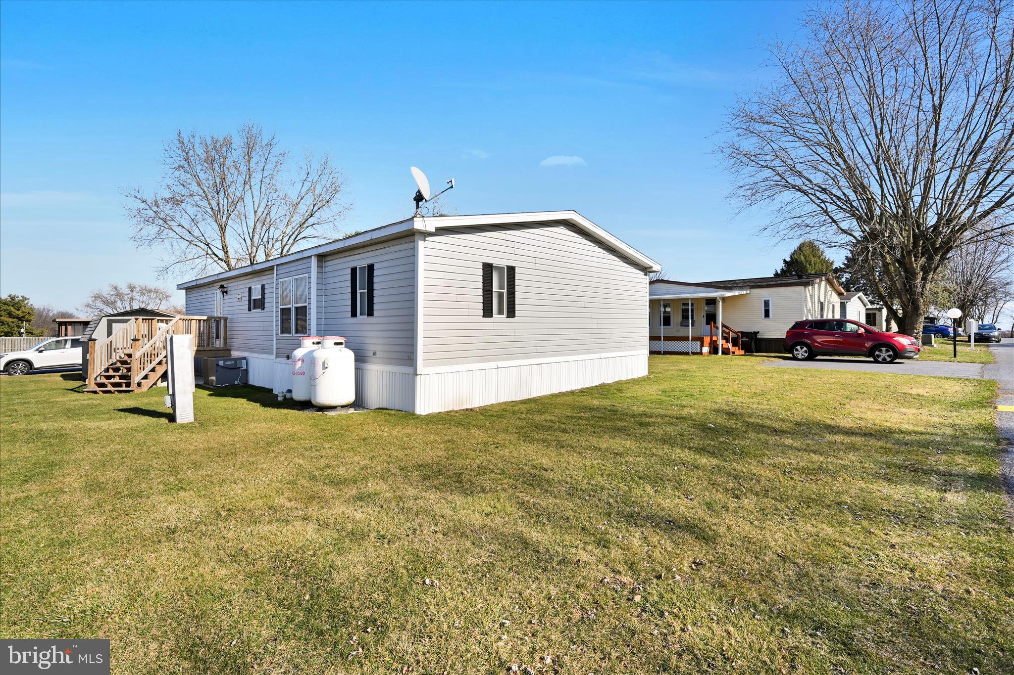 NORTHCREST ACRES MH PARK - Residential